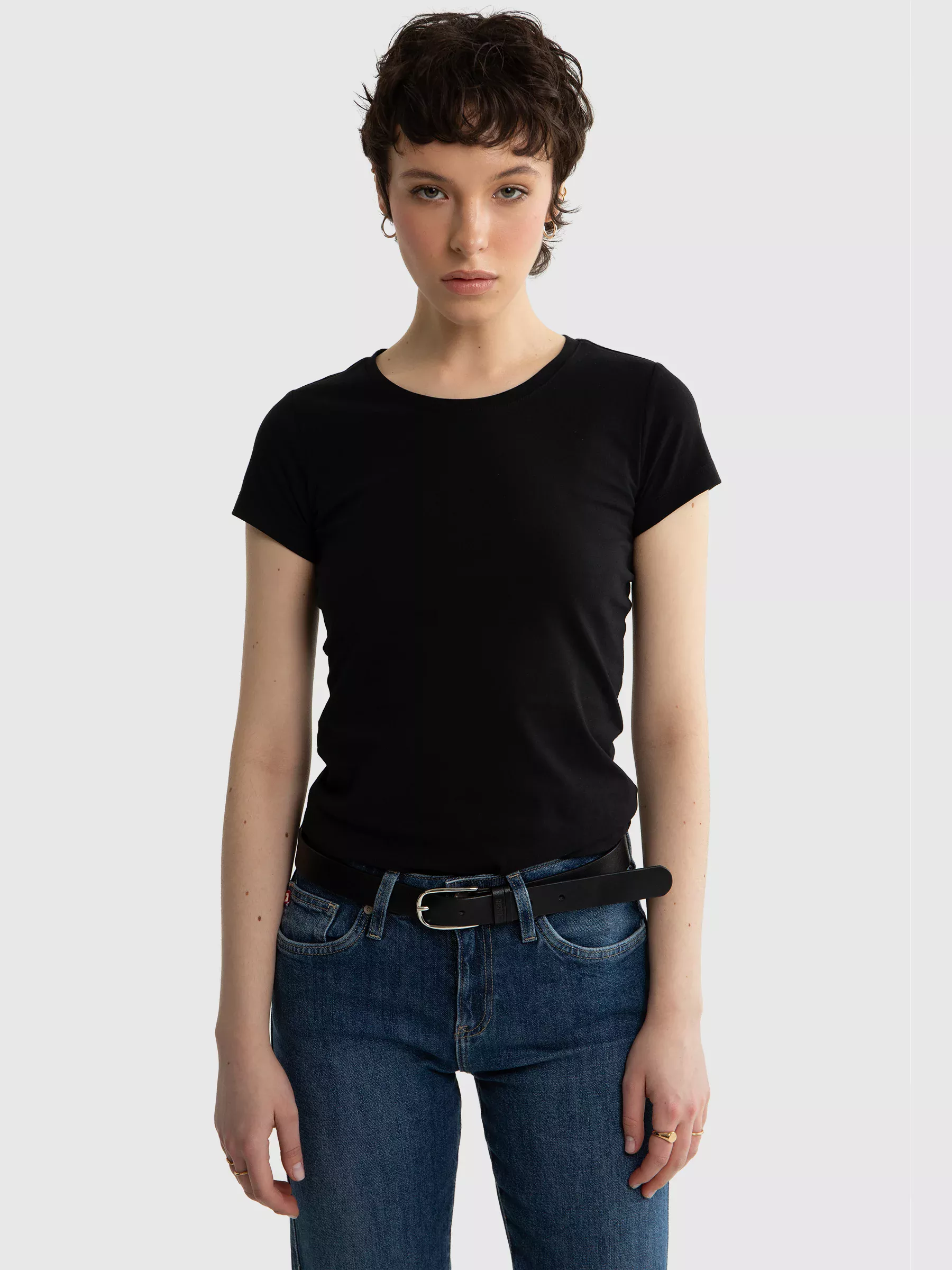 Koszulka damska z krótkim rękawem czarna Classaca 906