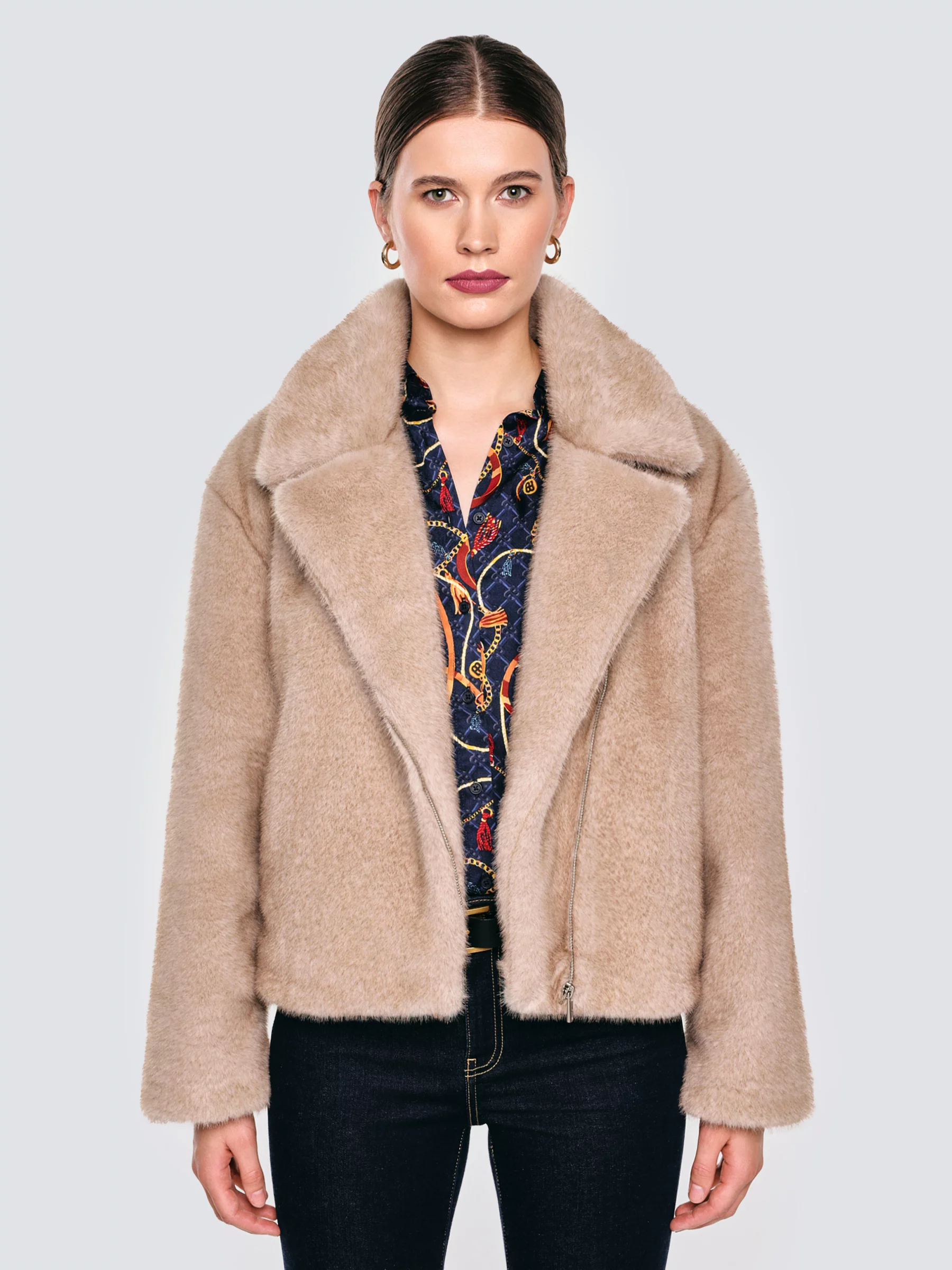 Kurtka damska futerko beżowa Godivasa 800