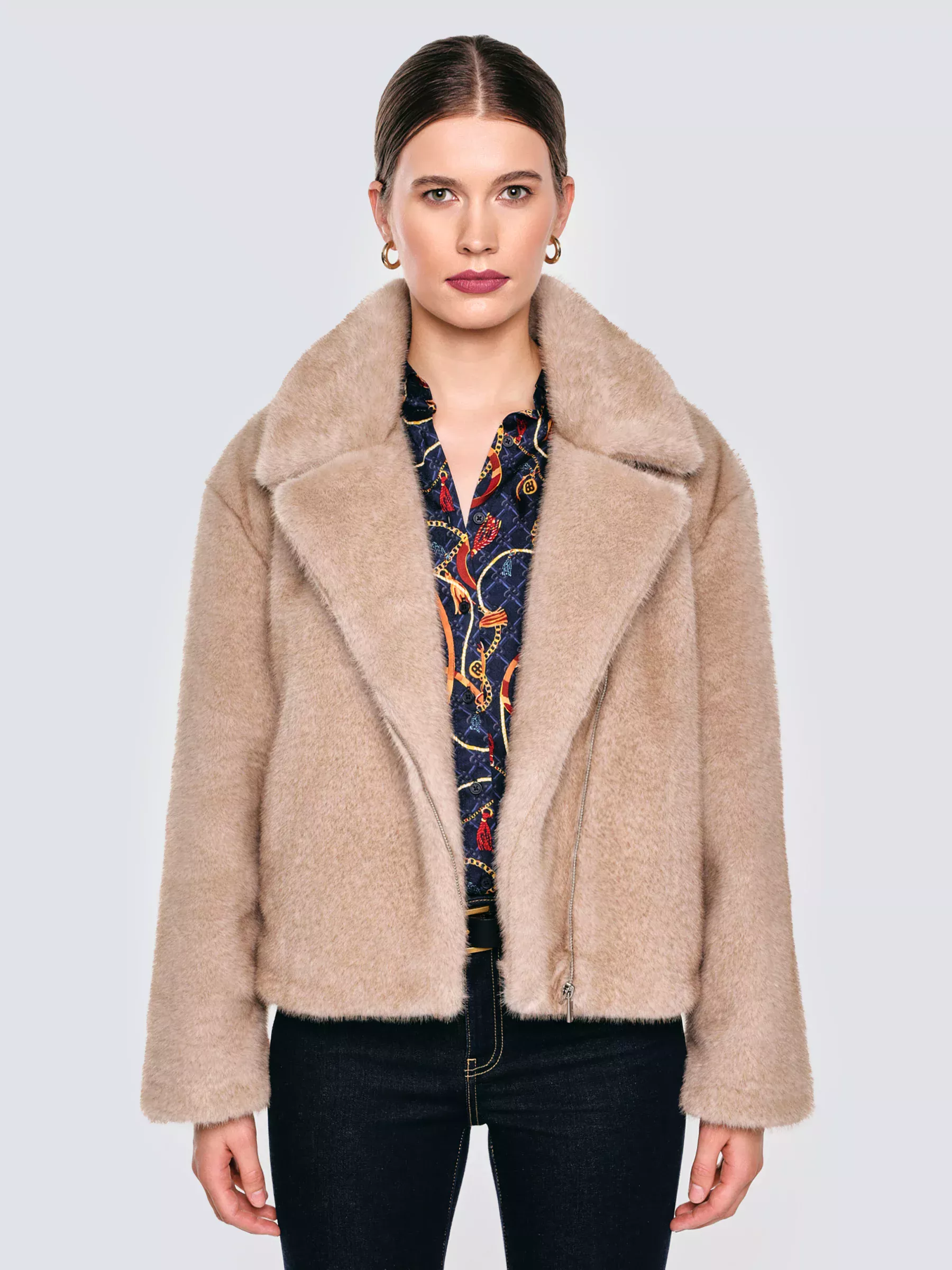 Kurtka damska futerko beżowa Godivasa 800