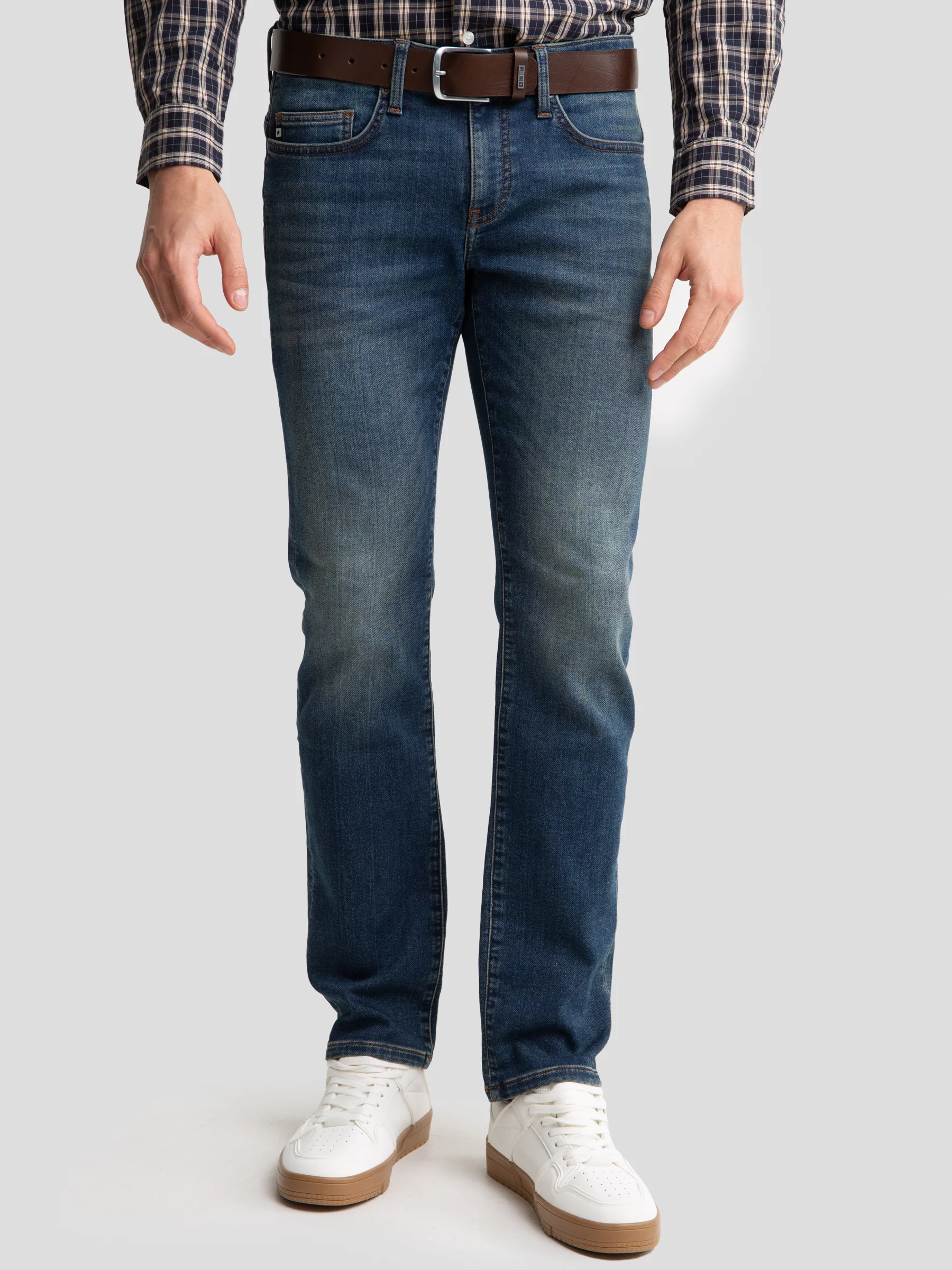 Jeansy męskie dopasowane z przetarciami granatowe Terry 541