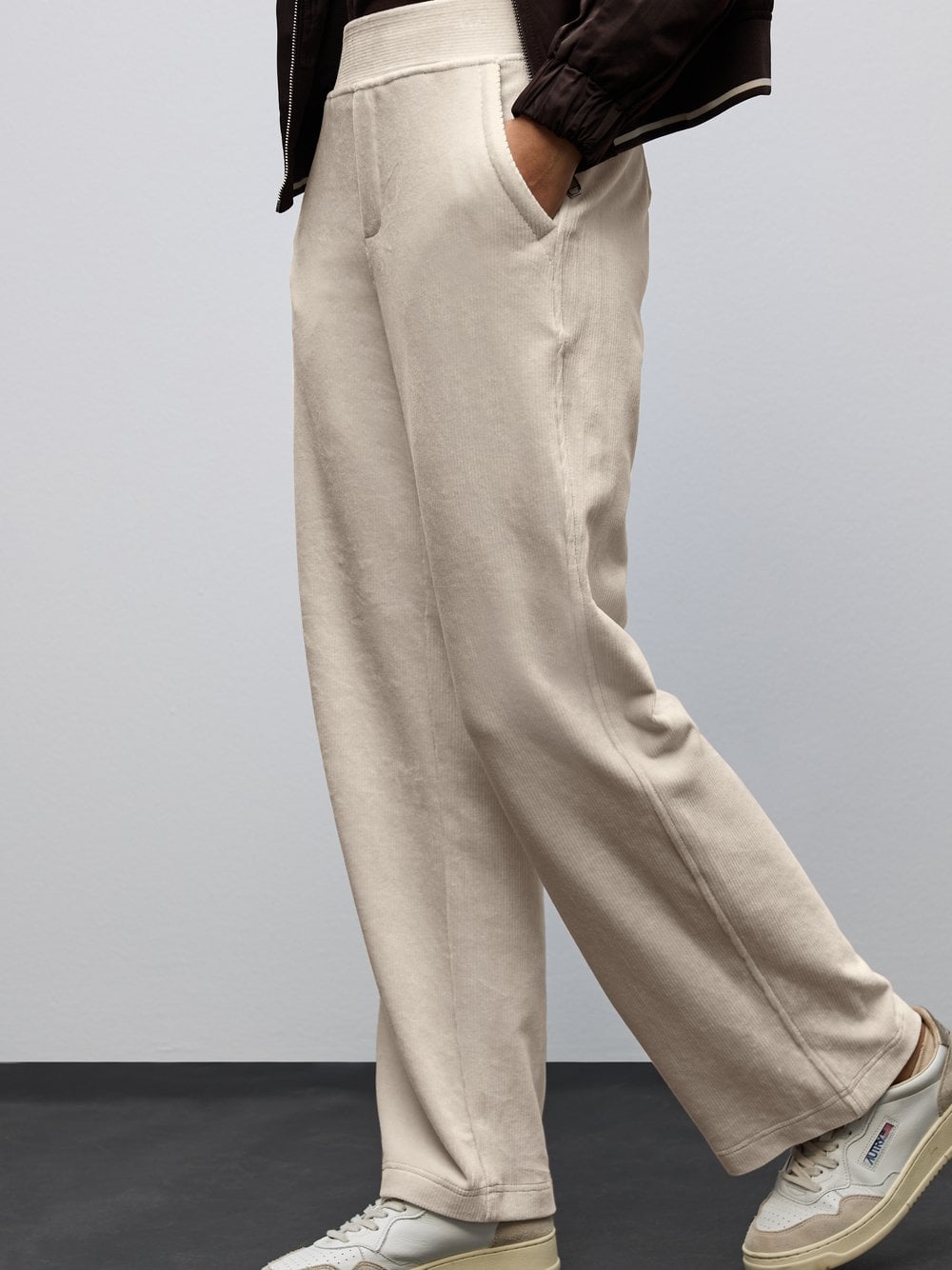 Street One Damskie spodnie sztruksowe Kobiety Sztruks beżowy wypukły wzór tkaniny, 42-30