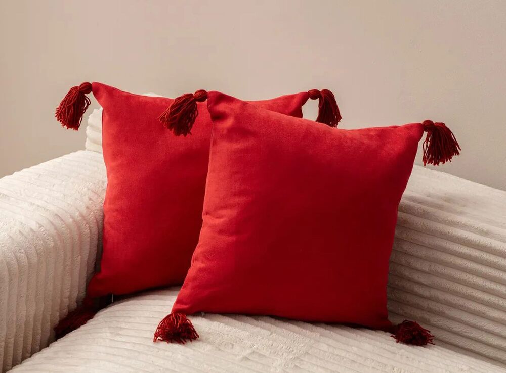 SELSEY Zestaw dwóch poszewek na poduszki Puskul 43x43 cm czerwone