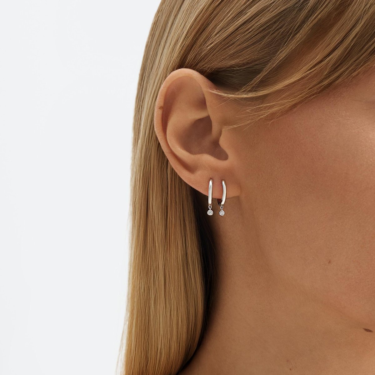 W.KRUK Kolczyki srebrne z diamentami laboratoryjnymi Czułość