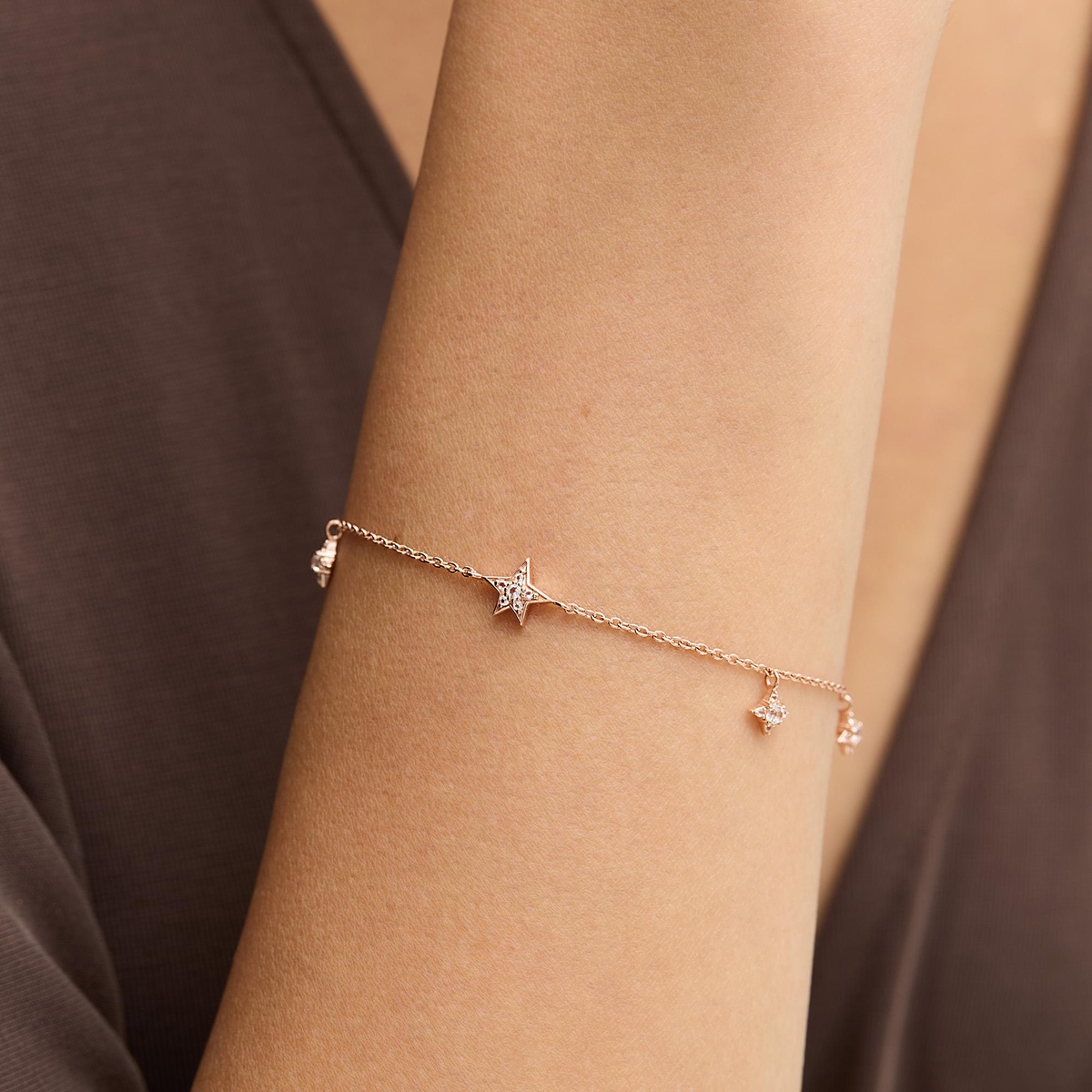 W.KRUK Bransoleta złota Follow