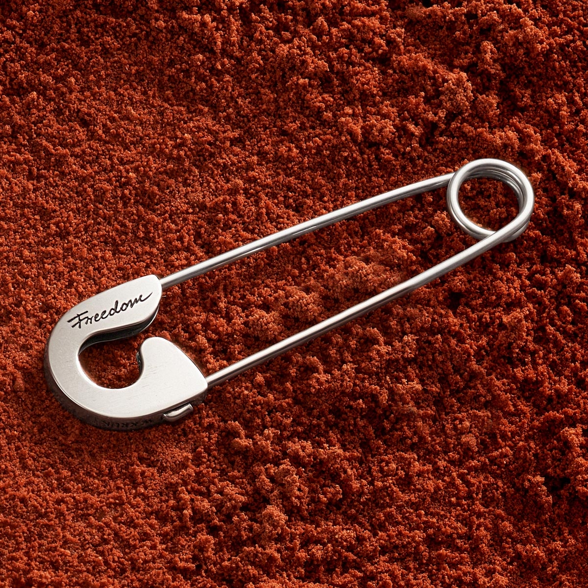 W.KRUK Broszka srebrna Freedom