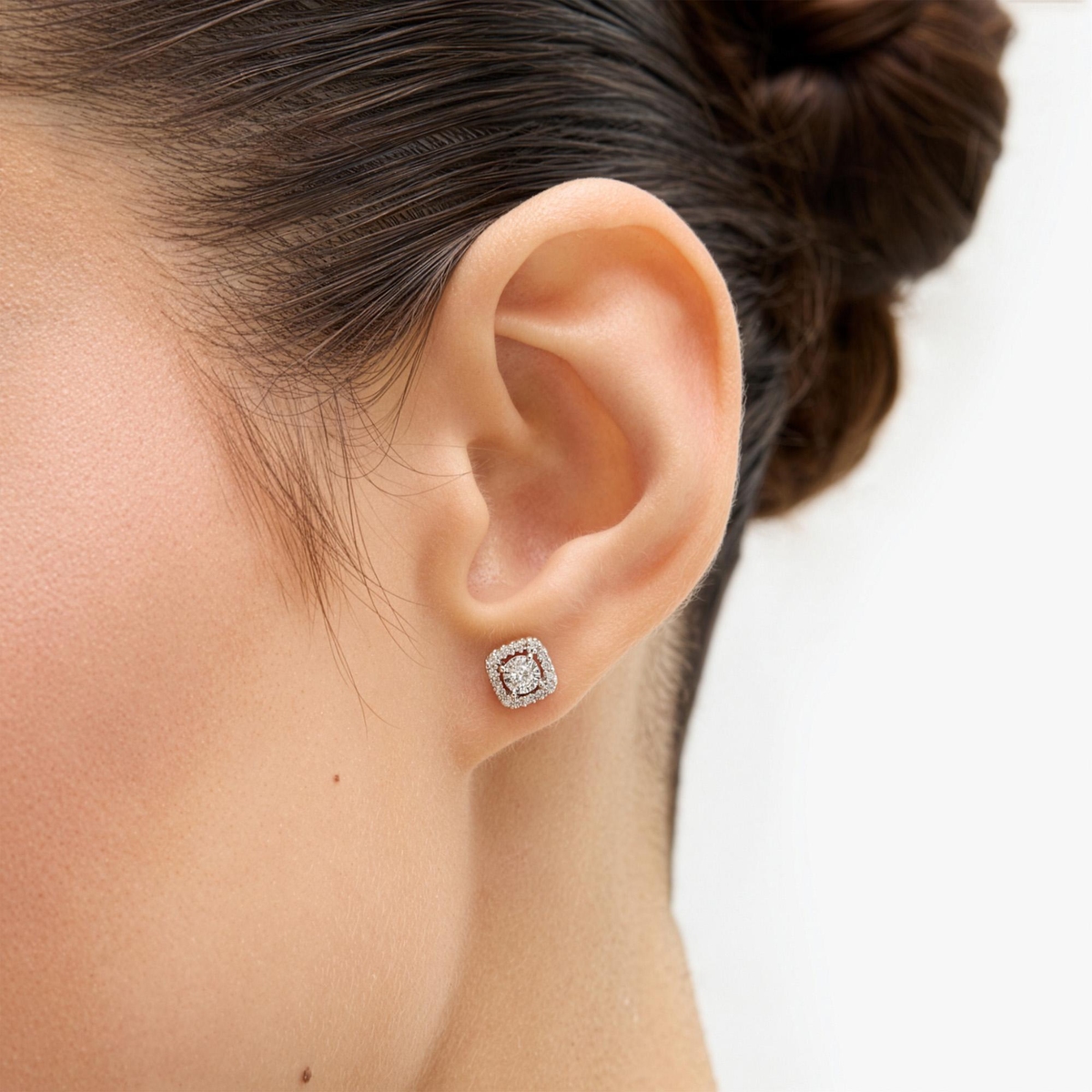 W.KRUK Kolczyki złote z diamentami