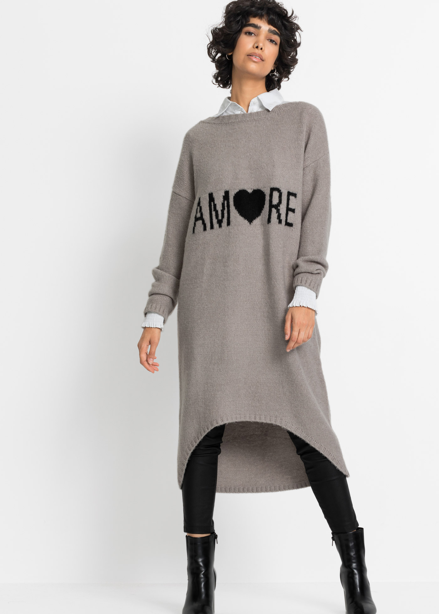 Długi sweter dzianinowy