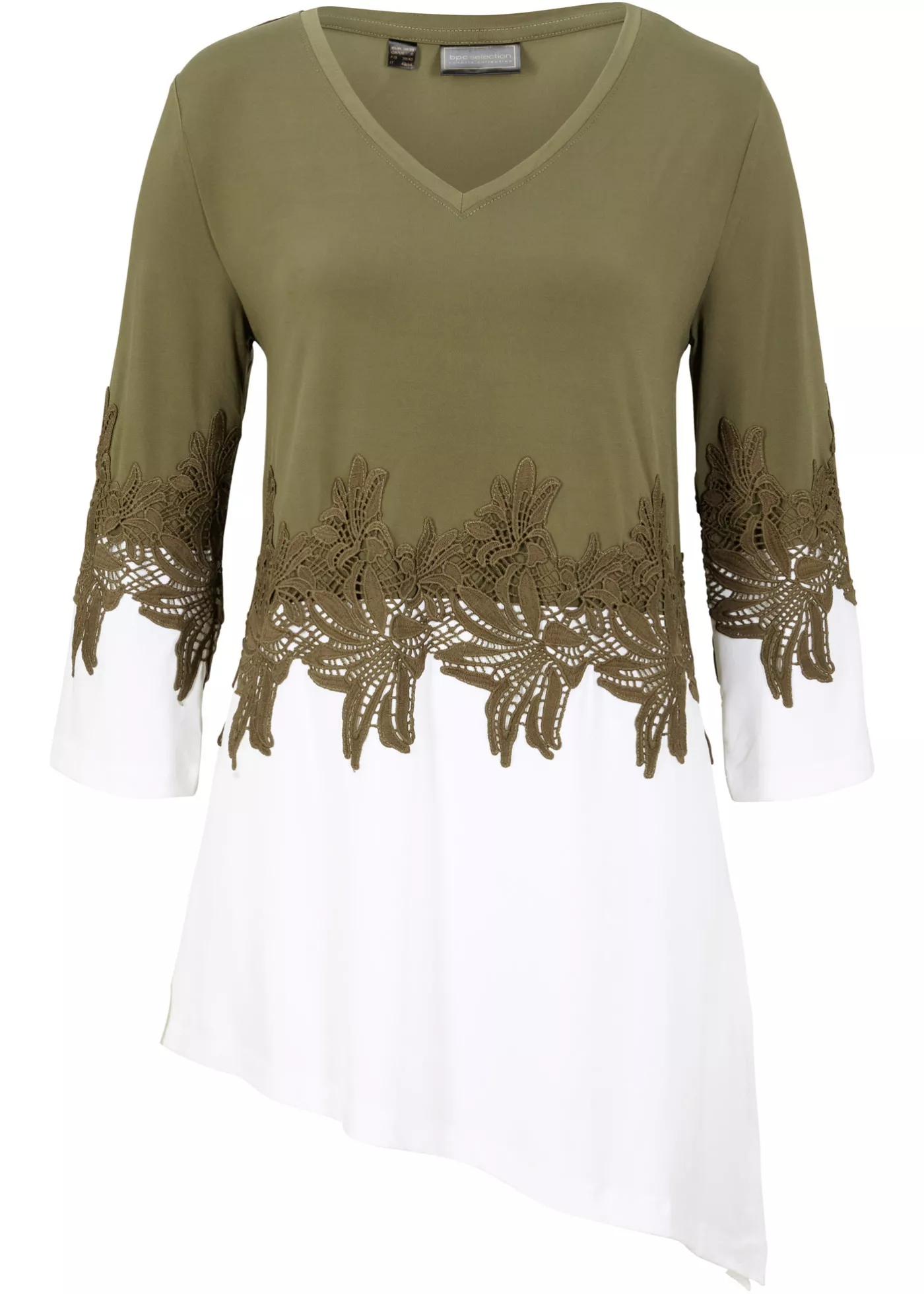 Długi shirt z asymetryczną linią dołu i koronką