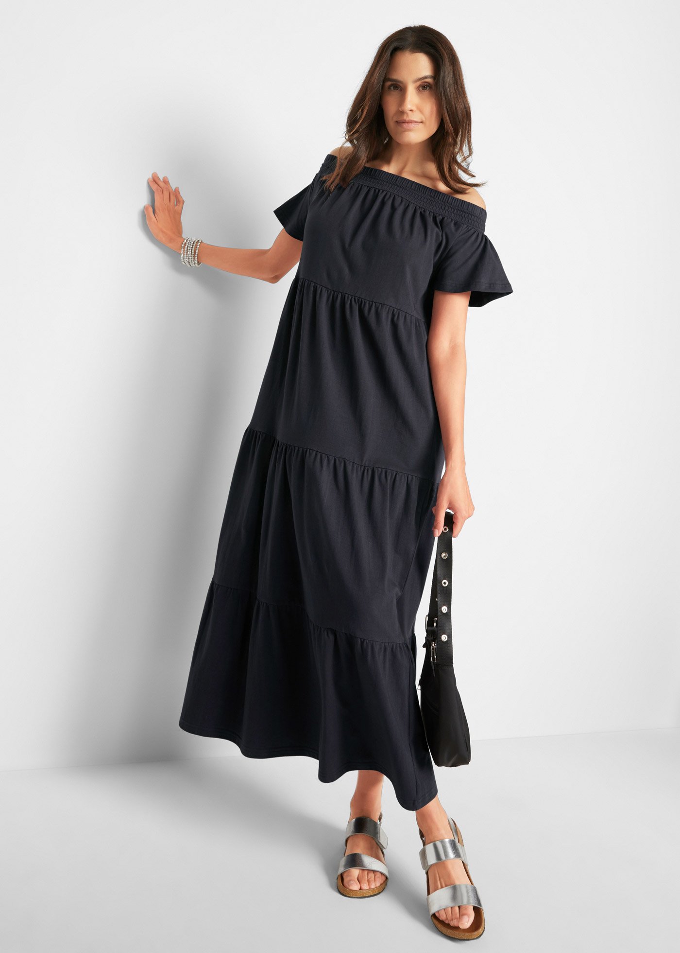 Długa sukienka z dżerseju z bawełny, z falbanami i dekoltem carmen