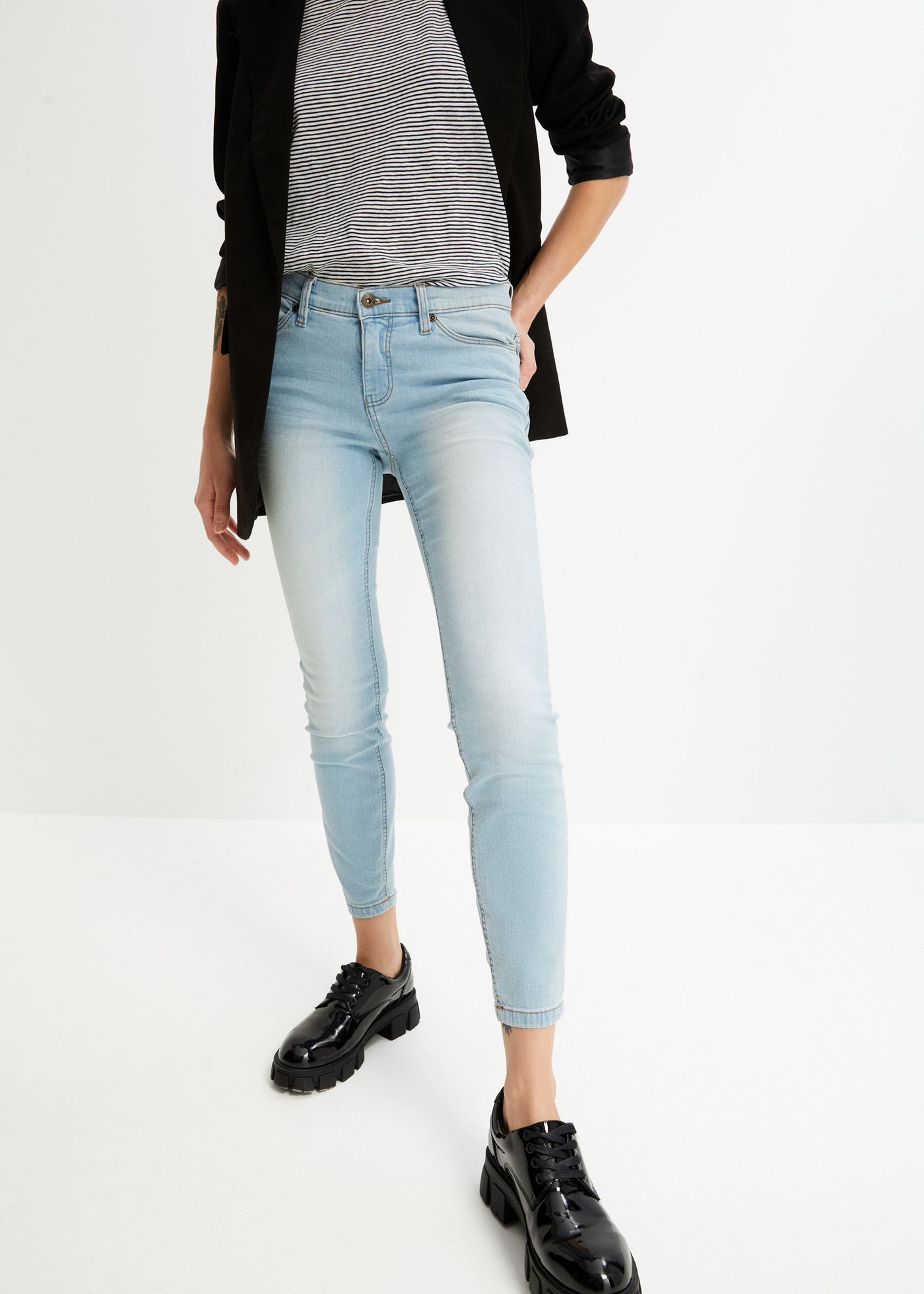 Dżinsy Skinny, mid waist, krótsze nogawki