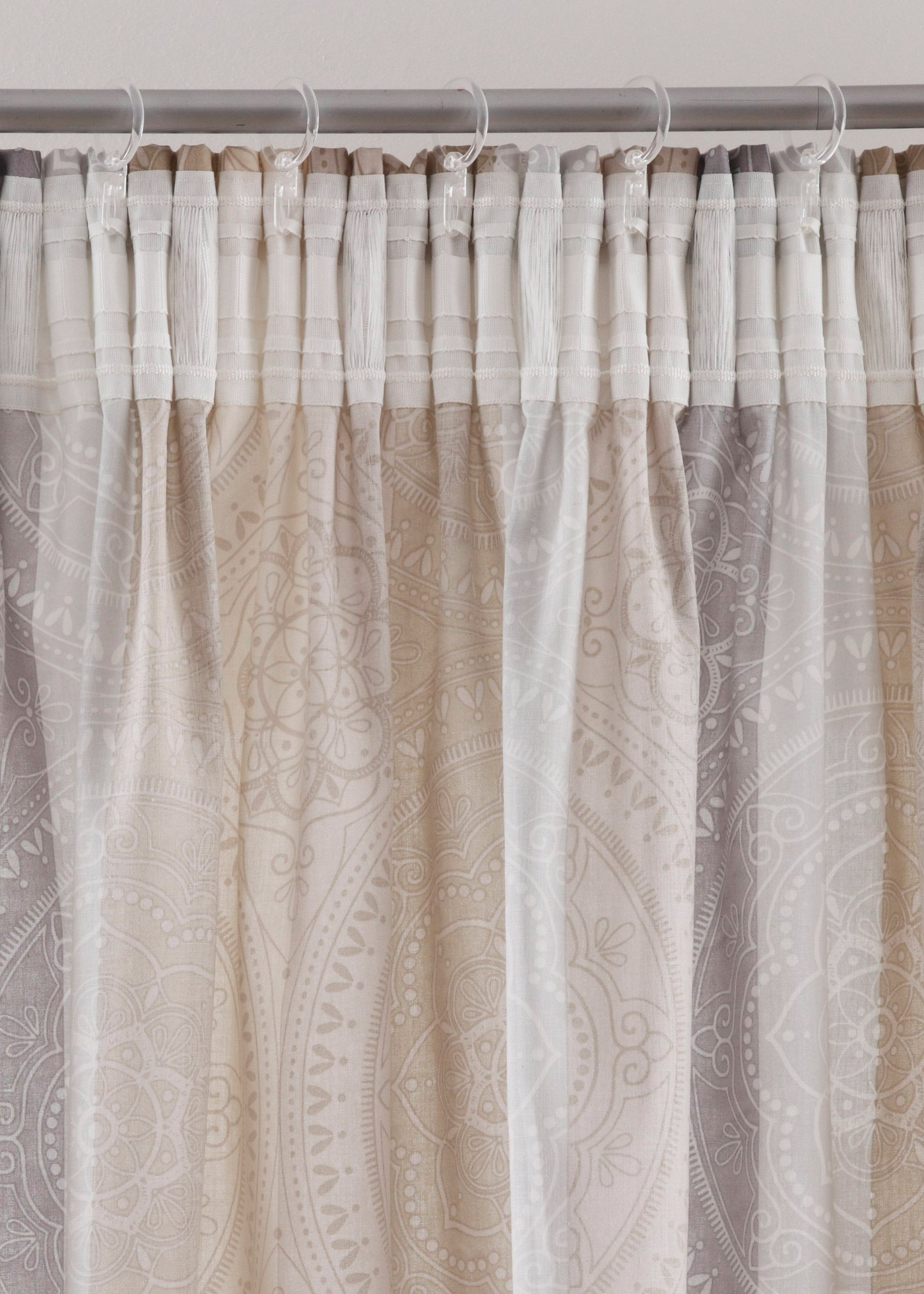 Nieprześwitująca zasłona w paski (1 szt.)