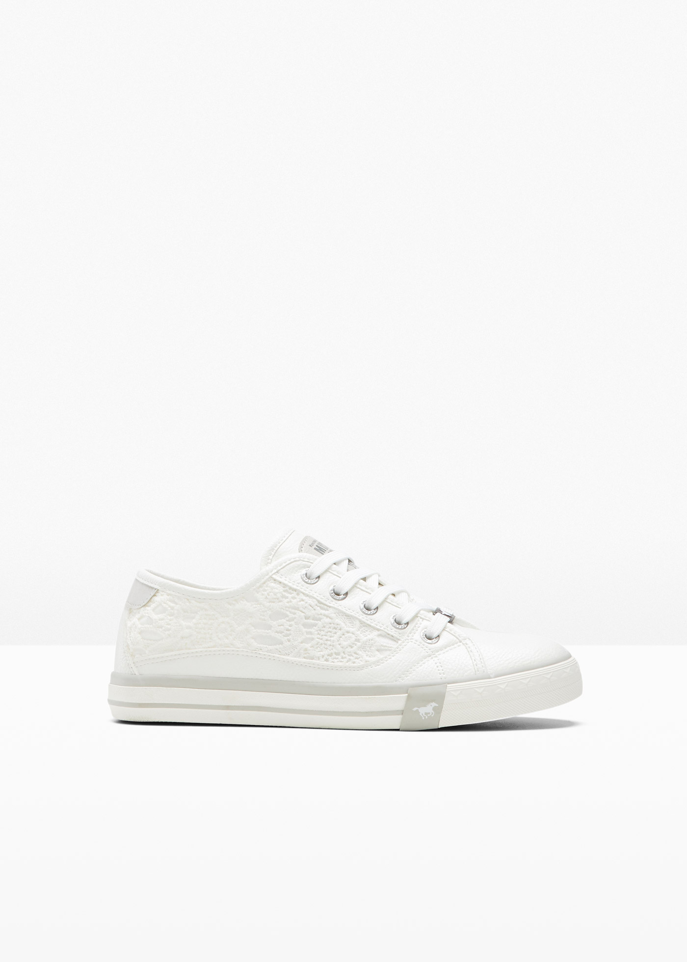 Sneakersy z koronką marki Mustang