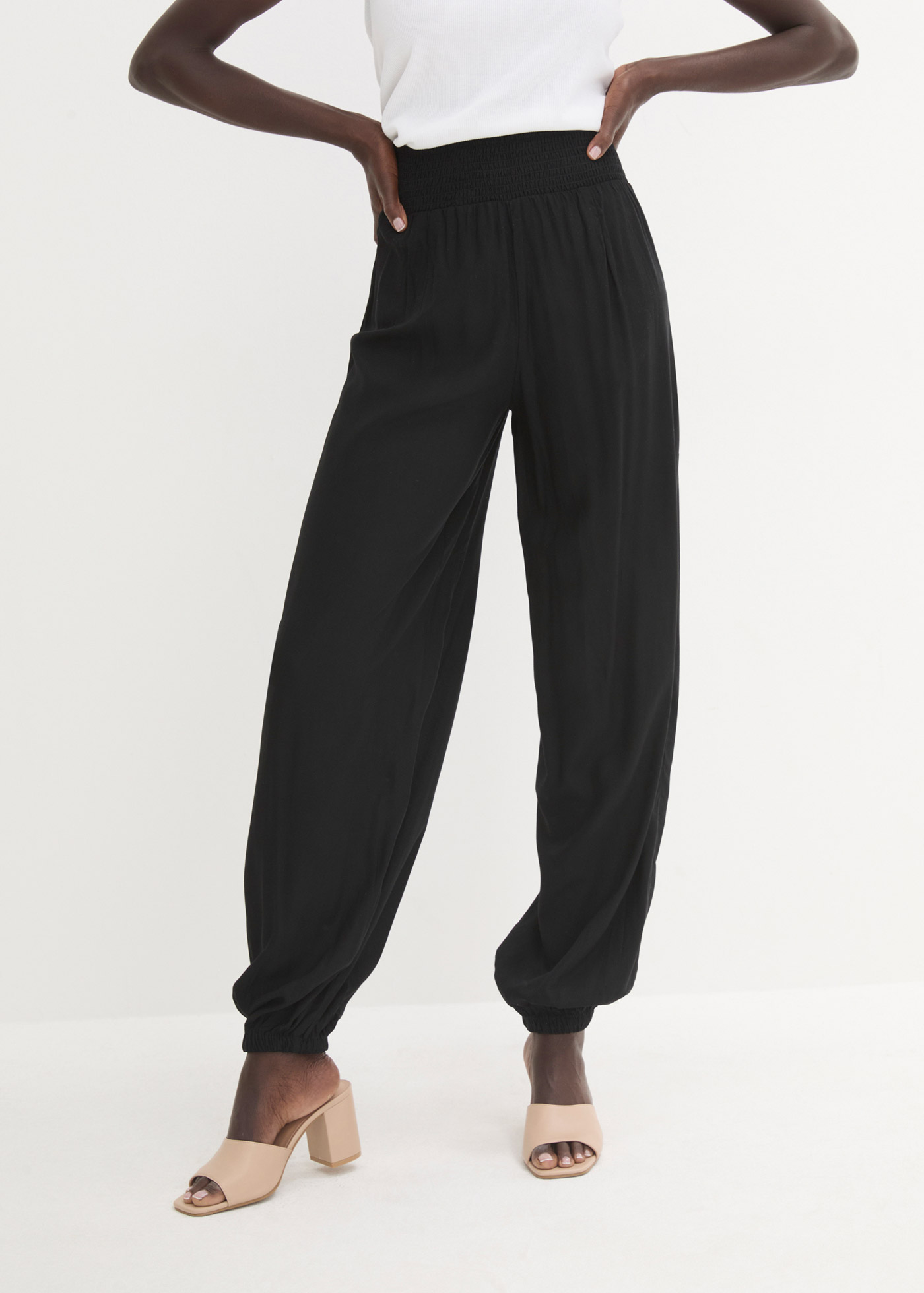 Spodnie palazzo z lejącej się wiskozy