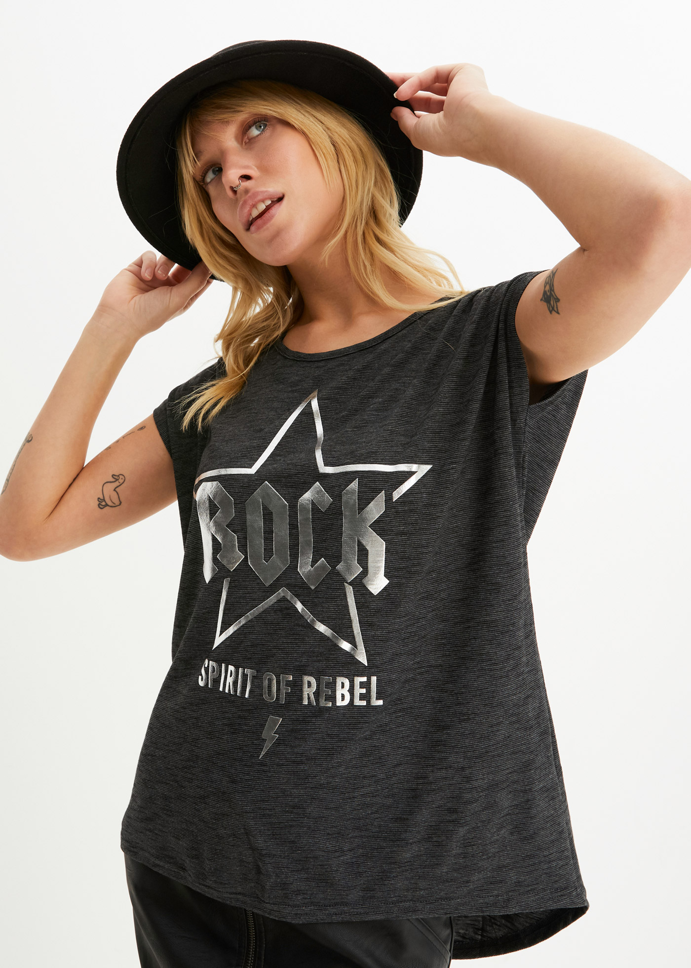 Długi shirt z miękkiego materiału z wiskozą