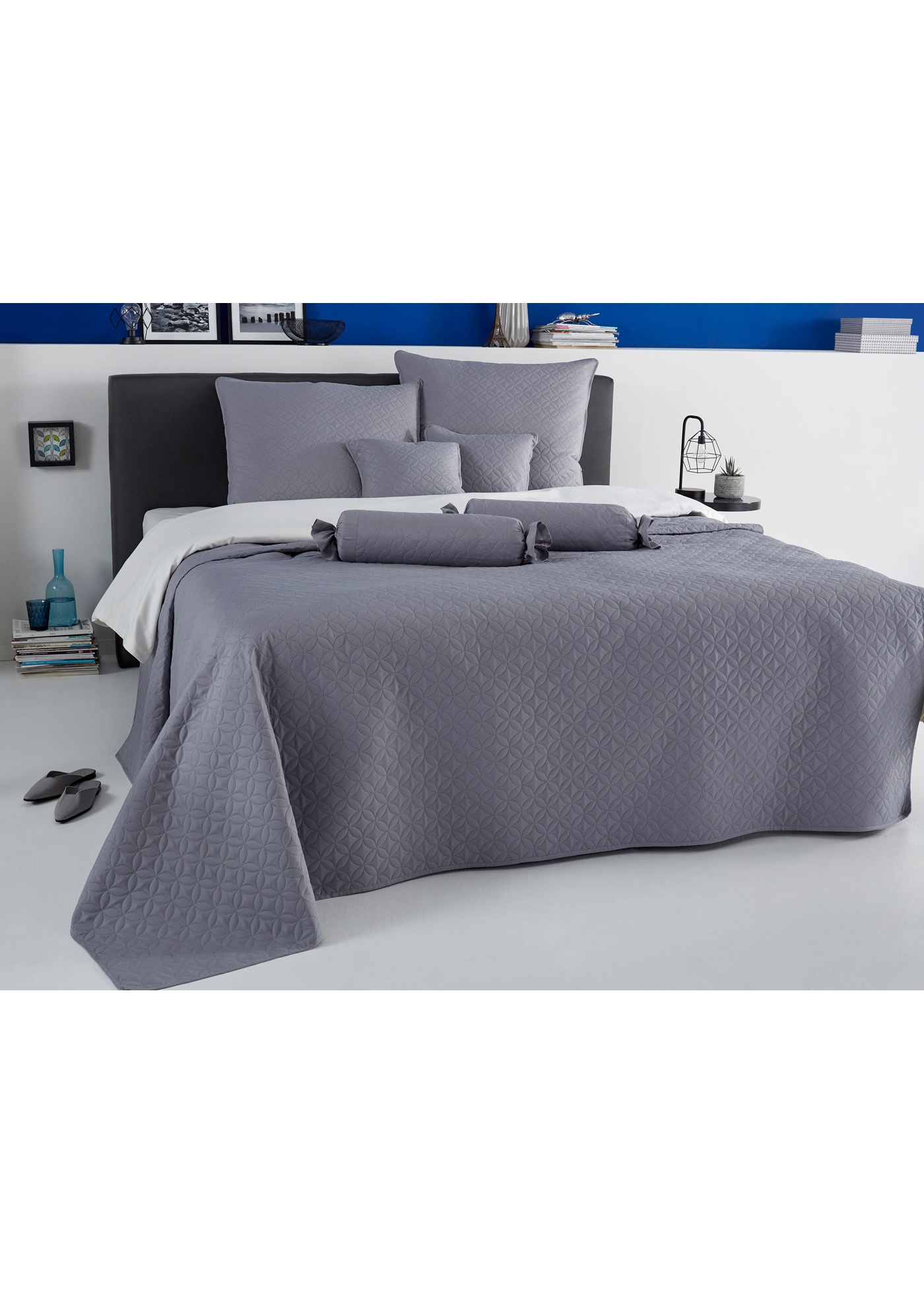 Narzuta z pikowanym wzorem