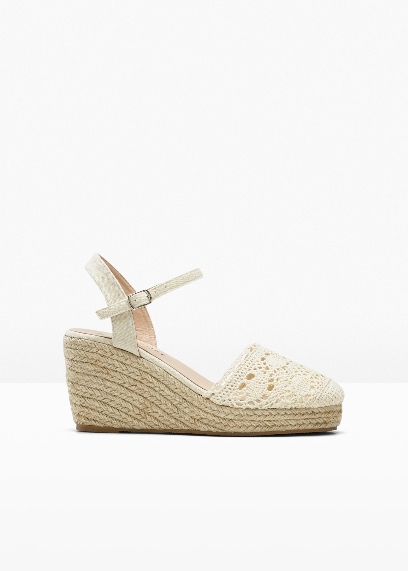 Sandały na koturnie