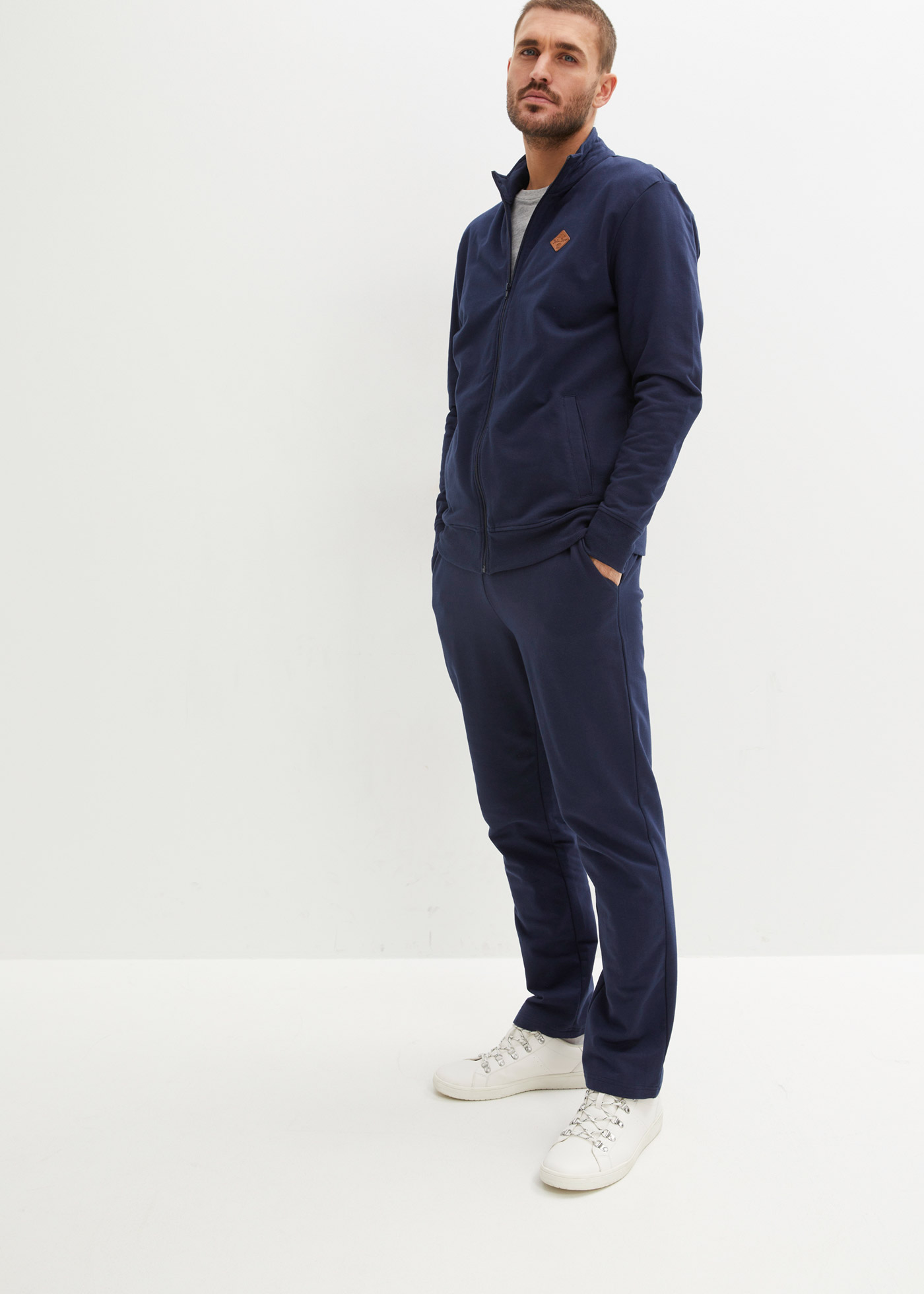 Dres sportowy z bawełny organicznej (2 części)