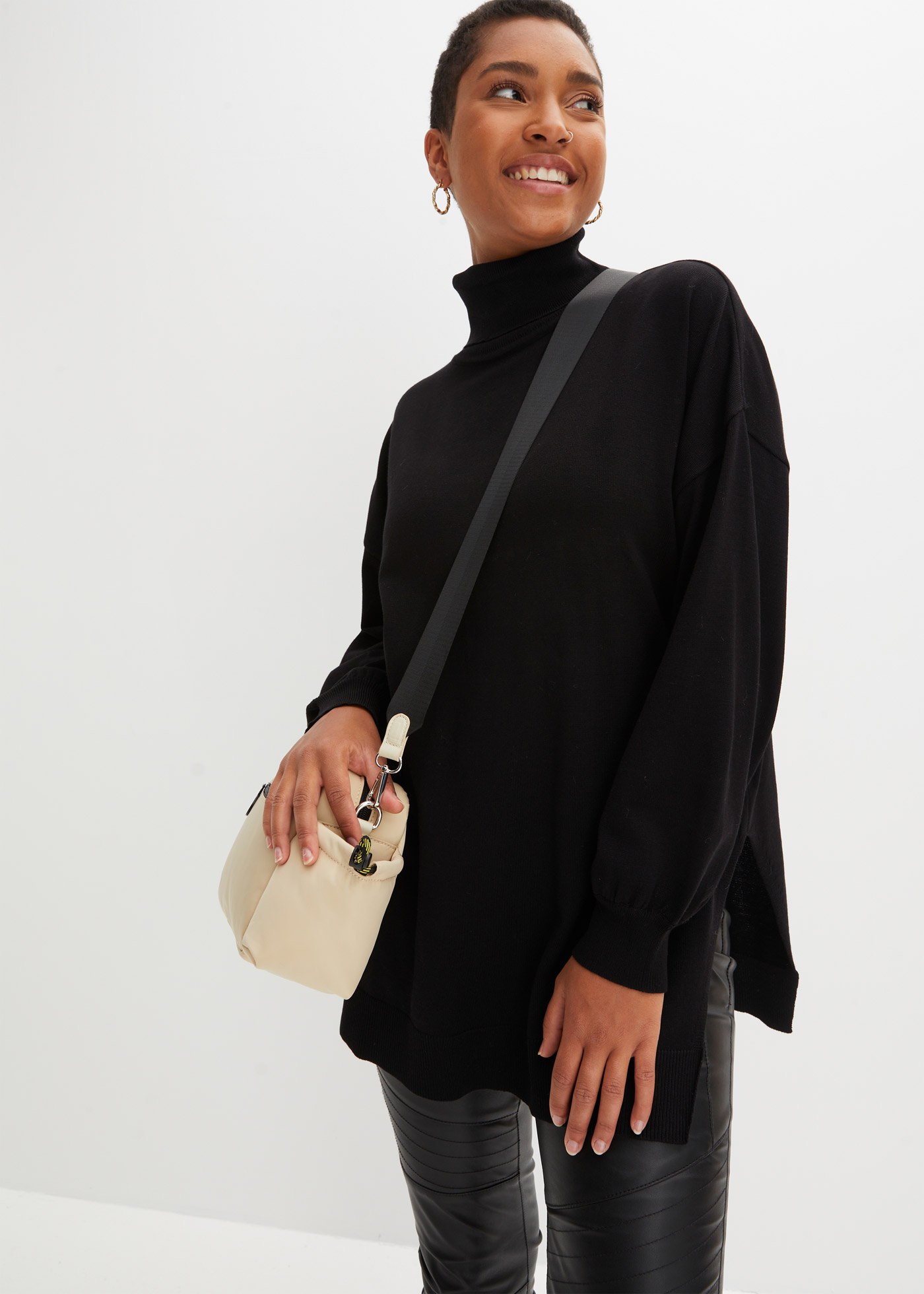 Sweter z golfem z mieszanki wiskozy