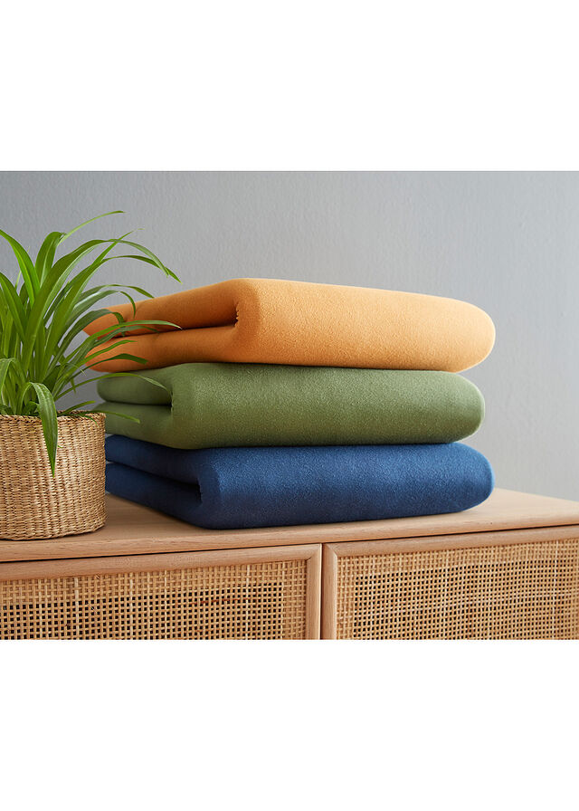 Prześcieradło z dżerseju z gumką w modnych kolorach