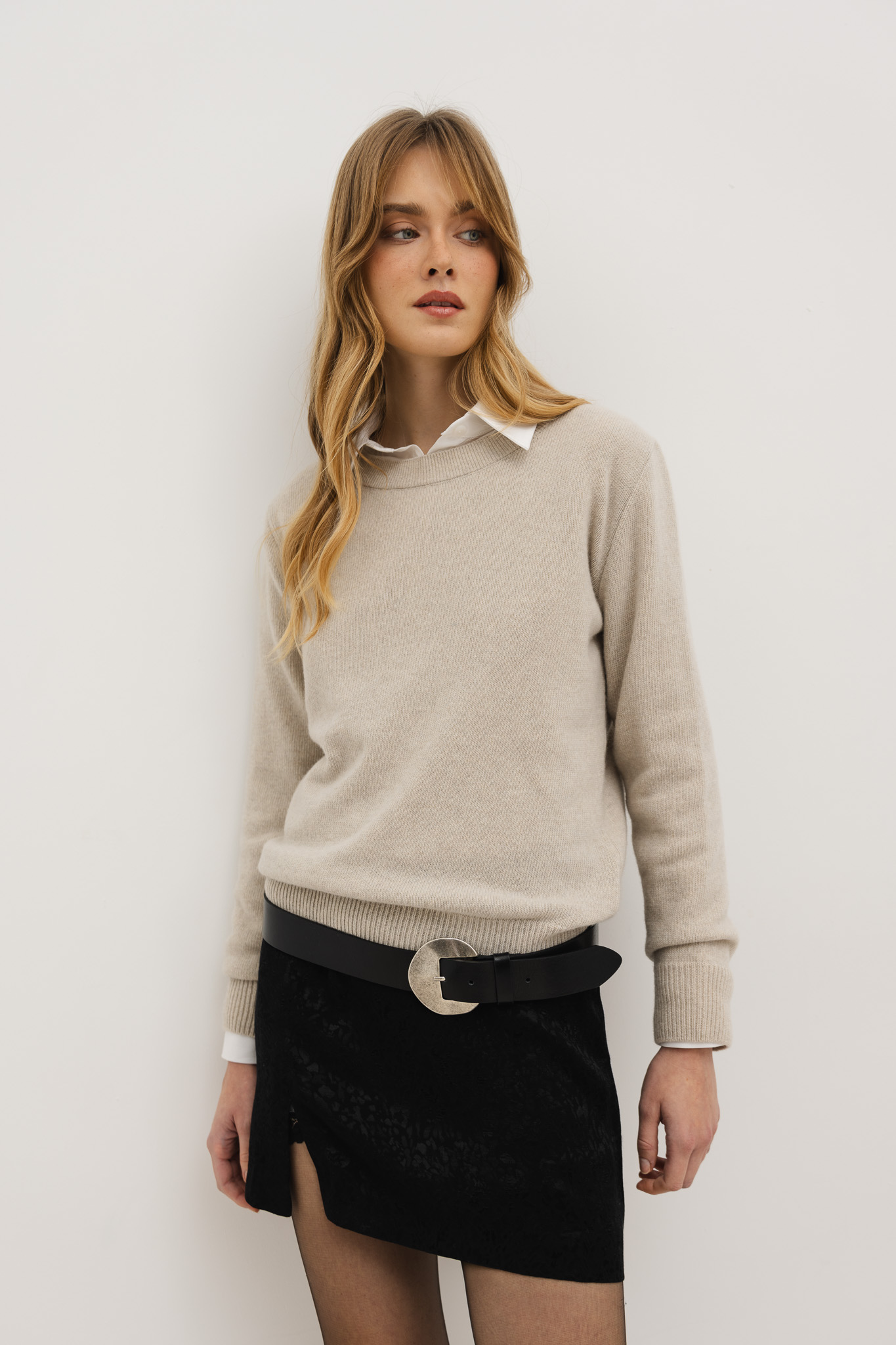 WEŁNIANY SWETER LAURA BEŻOWY L - Flawless