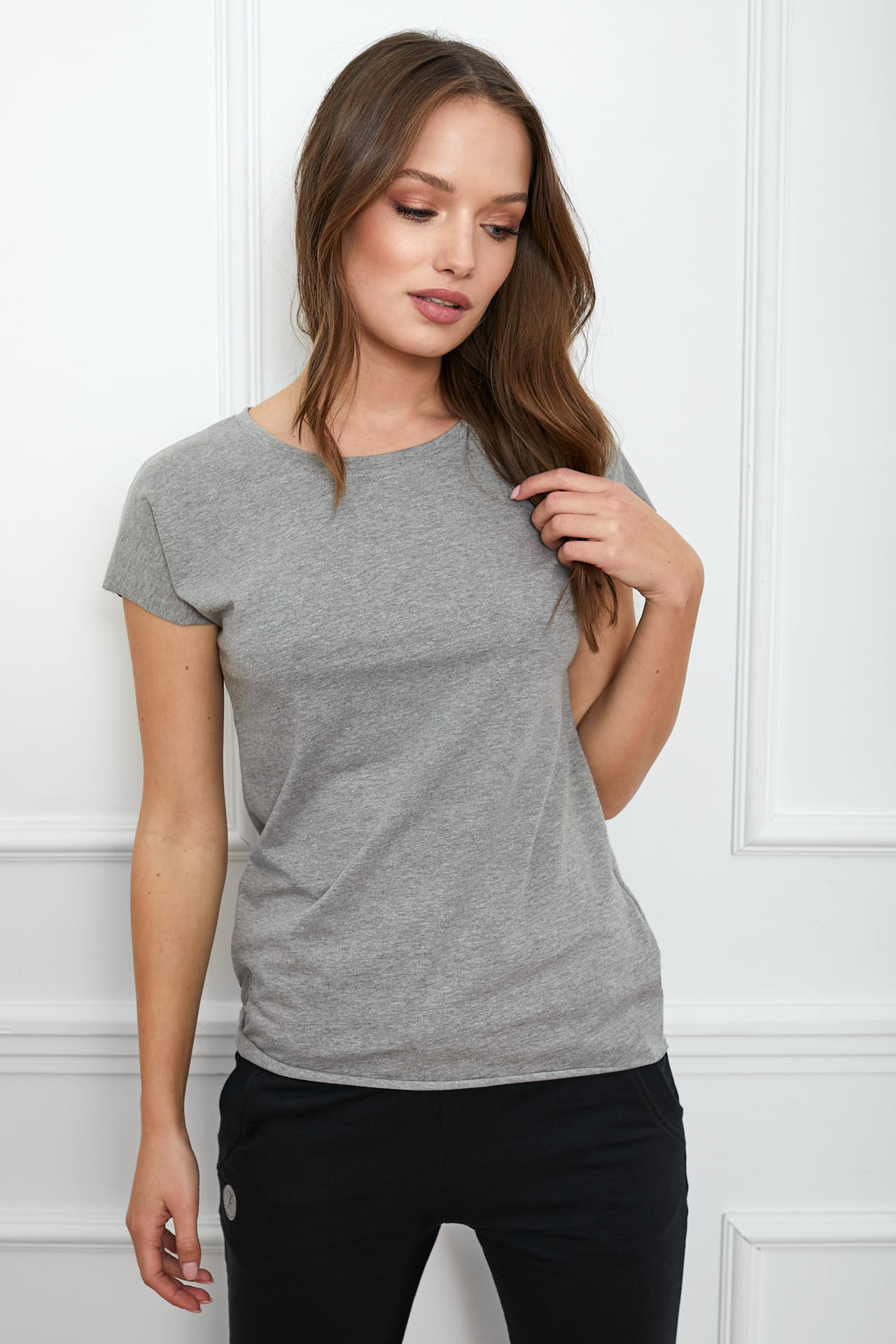 T-SHIRT OLIVIA BASIC SZARY XL - Flawless