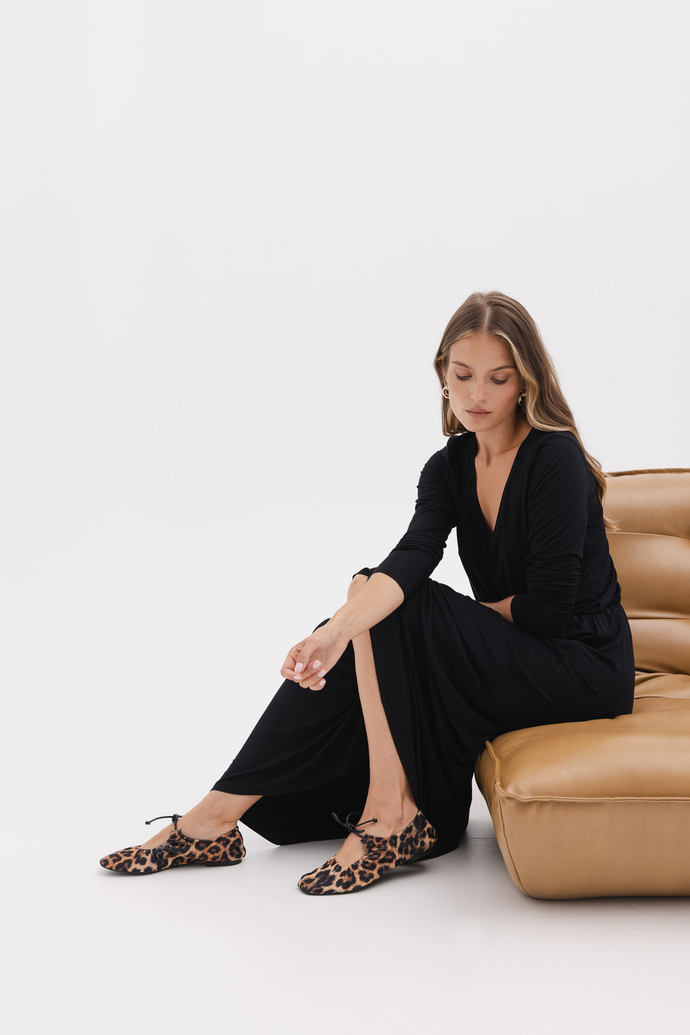 SUKIENKA KLARA CZARNA S - Flawless