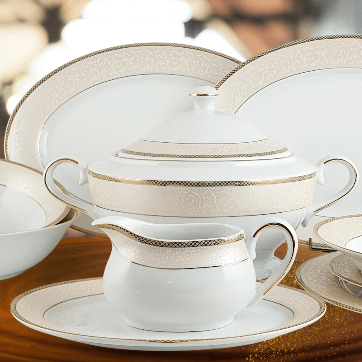 MARTHA GOLD CLASSIC serwis obiadowy 6 osobowy/ 25 sztuk