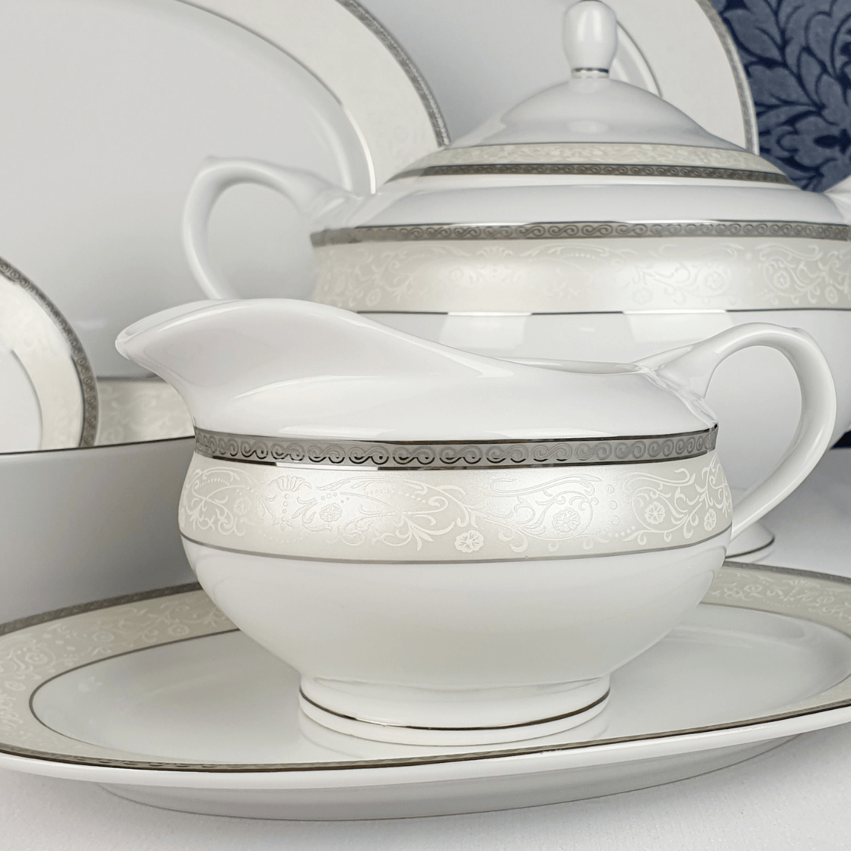 AGAWA PLATIN serwis obiadowy 6 osobowy/ 25 sztuk