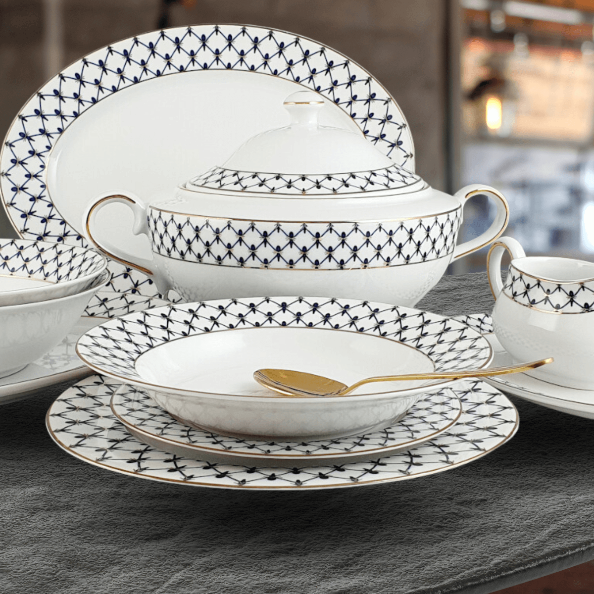 SWIETŁANA CLASSIC serwis obiadowy 6 osobowy/ 25 sztuk