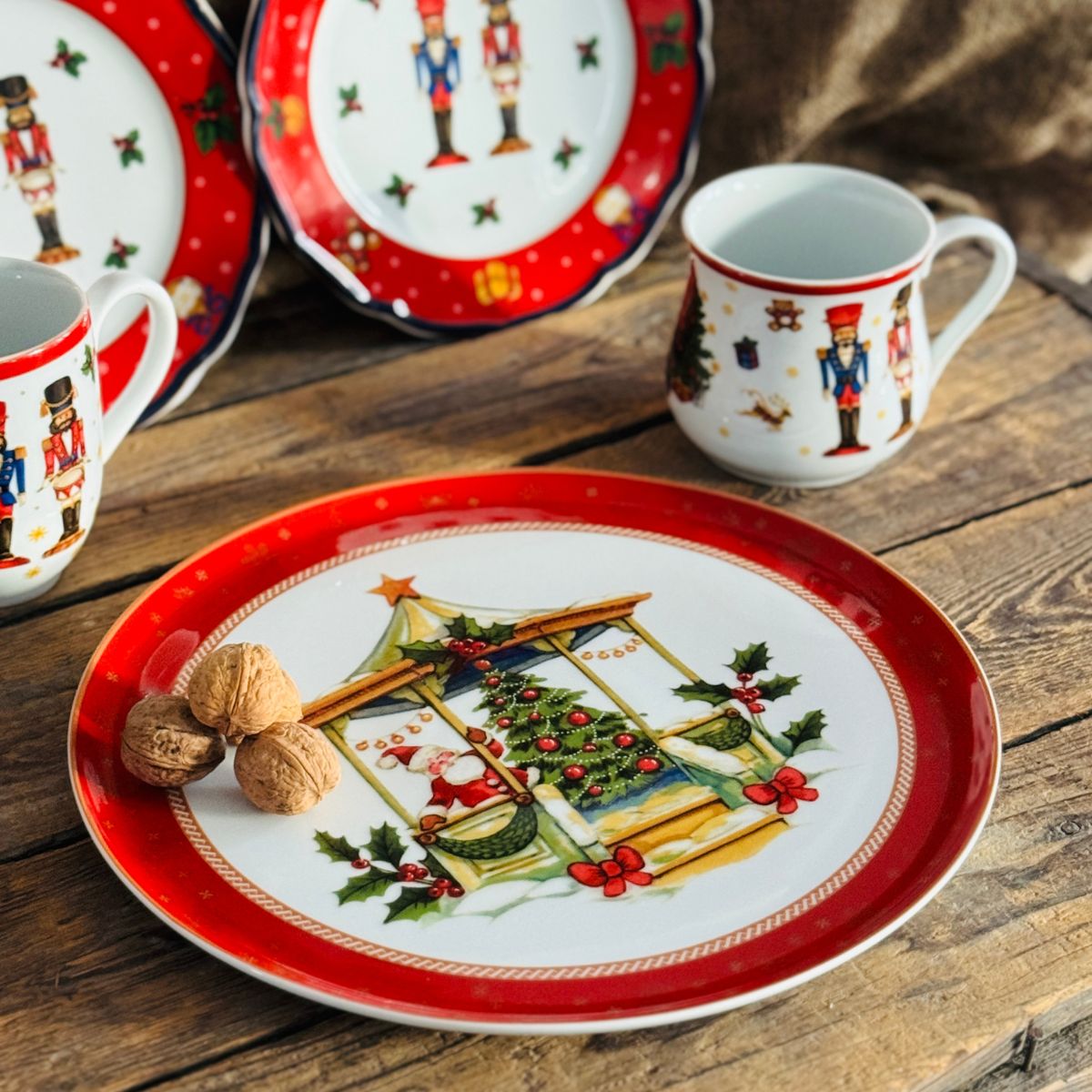 CICHA NOC patera na ciasto 30,5 cm z MIKOŁAJEM