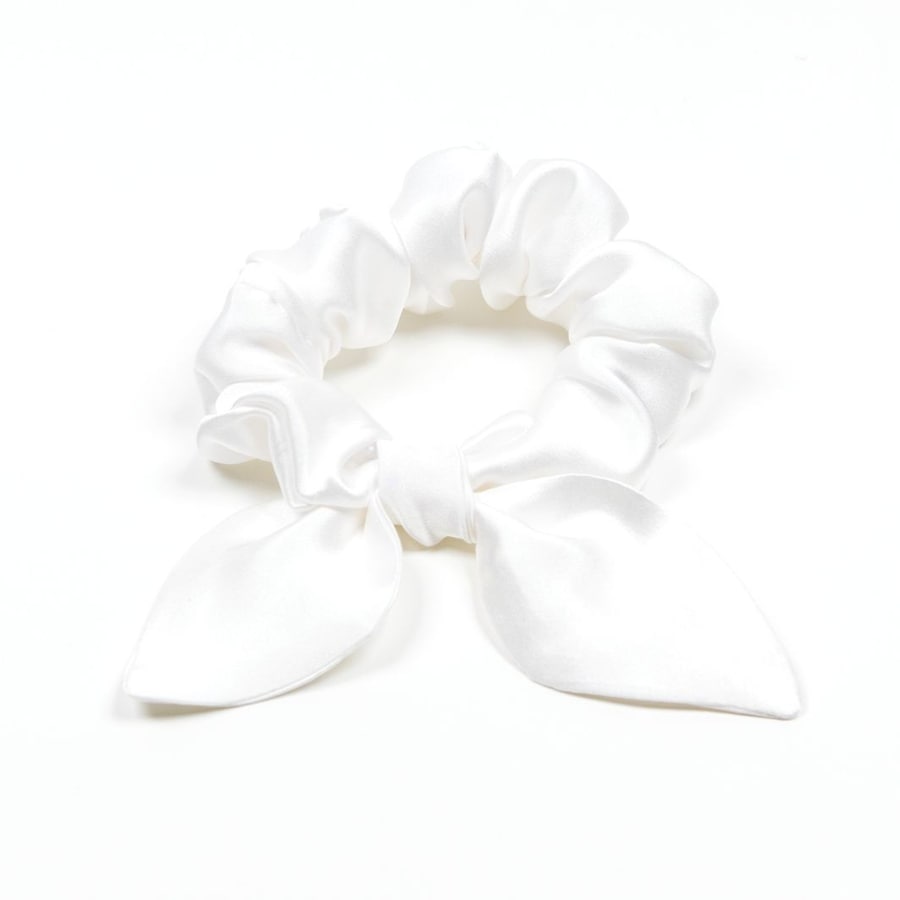 So fluffy Jedwabna gumka z uszami - ecru Gumki do włosów 1 ct