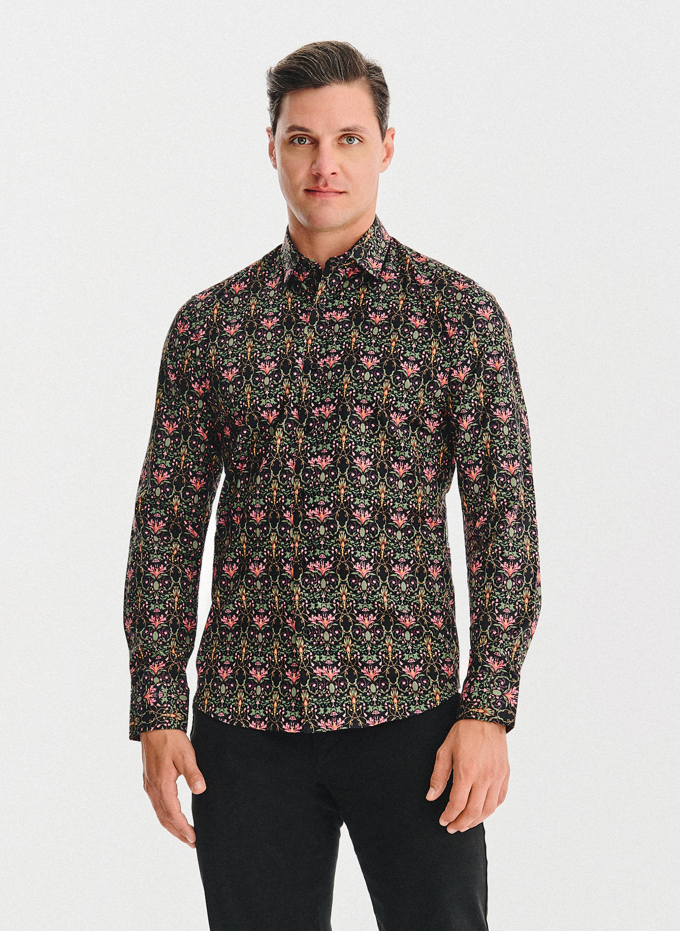 PAKO LORENTE - Czarna koszula w kolorowe kwiaty
