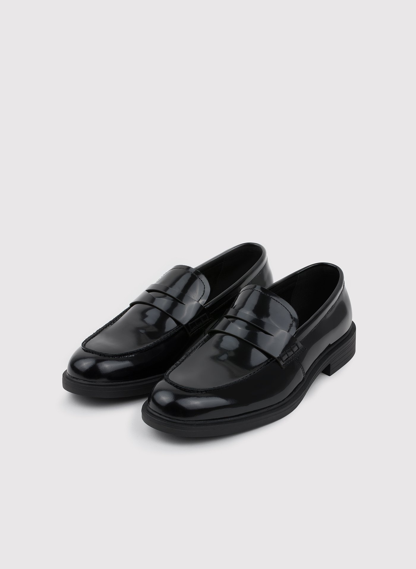 PAKO LORENTE – Czarne lakierowane mokasyny męskie