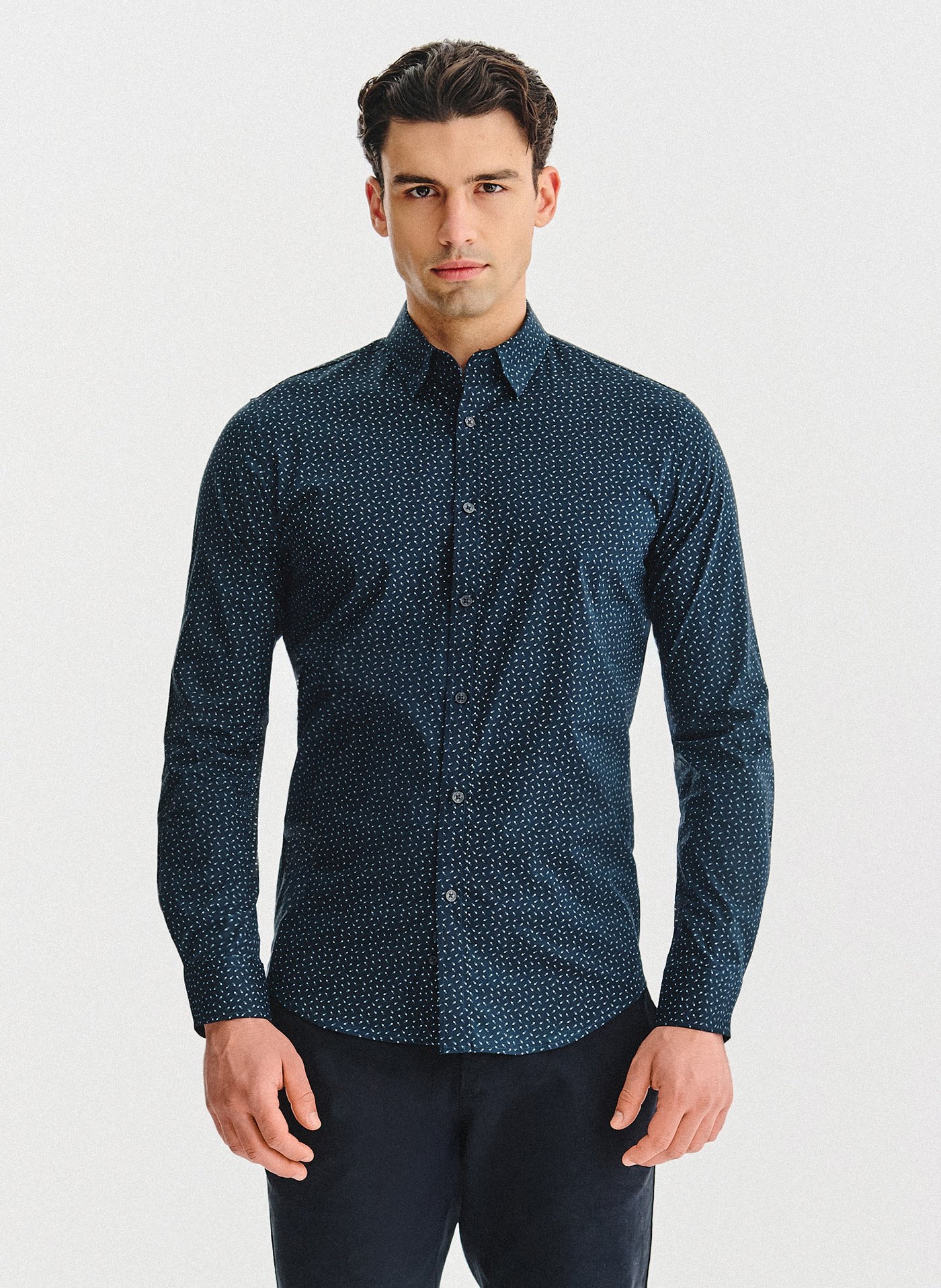 PAKO LORENTE – Granatowa koszula we wzór geometryczny