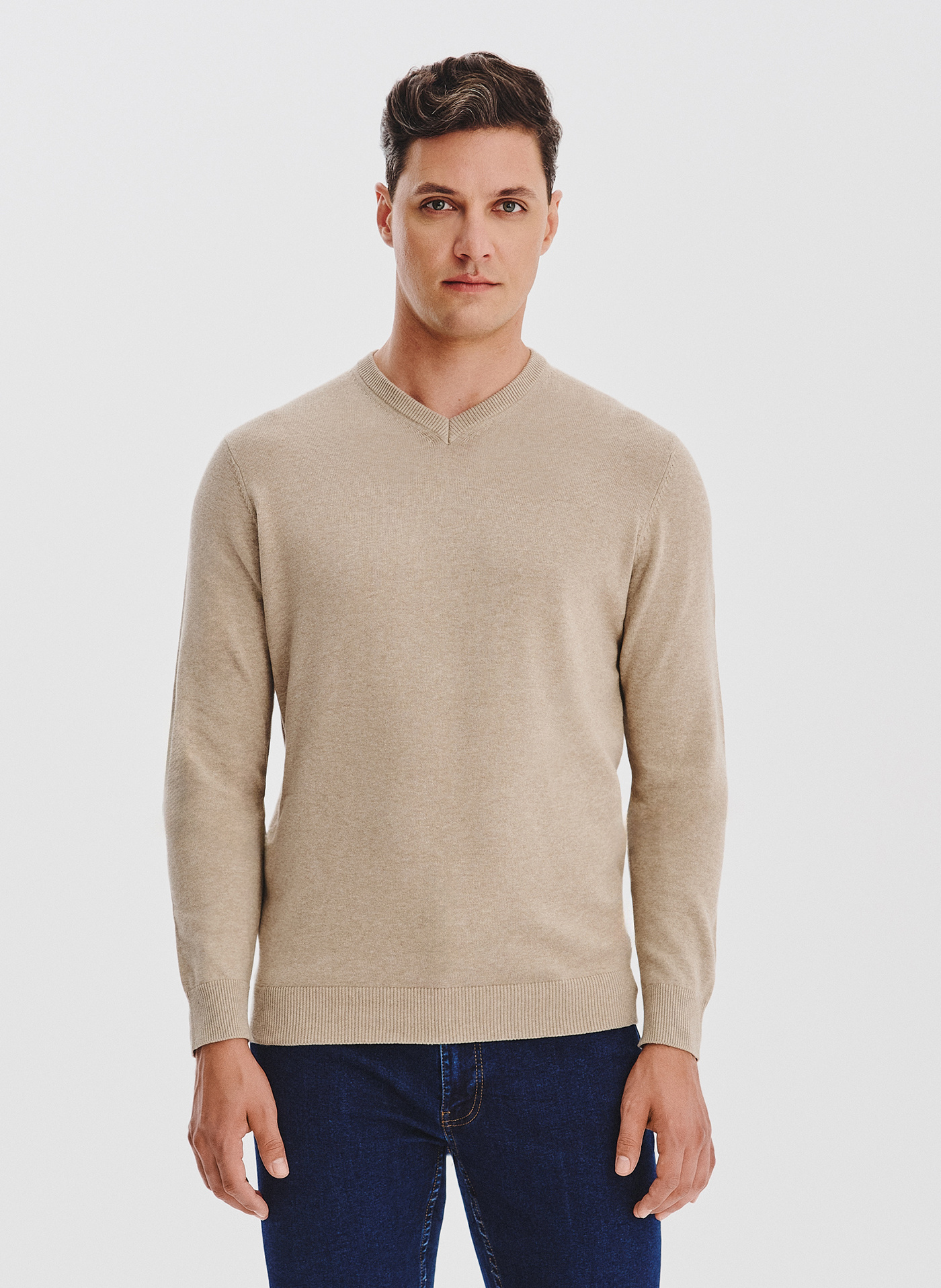 PAKO LORENTE - Beżowy sweter męski v-neck