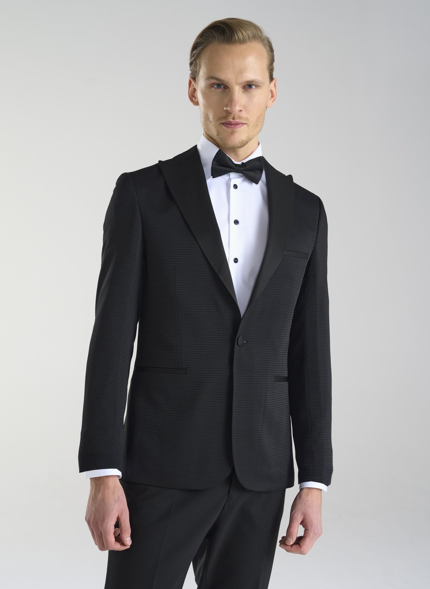 PAKO LORENTE – Czarna marynarka smokingowa w mikrowzór