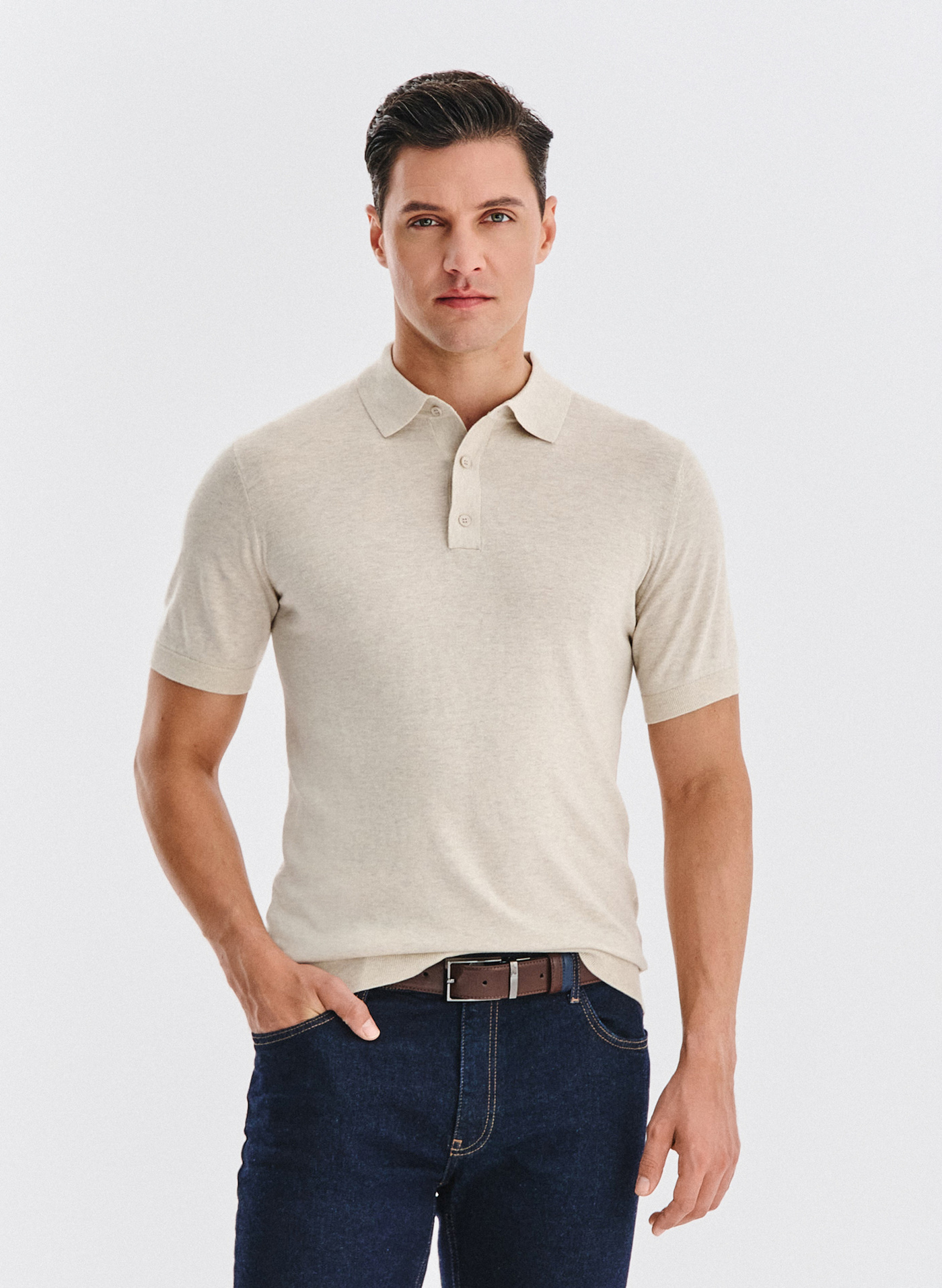 PAKO LORENTE - Beżowy swetrowy t-shirt polo