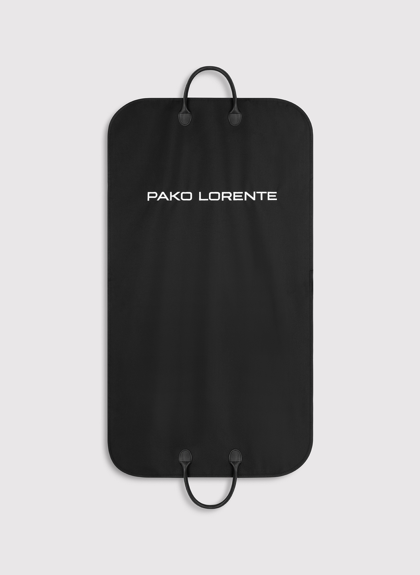 PAKO LORENTE - Czarny pokrowiec na garnitur