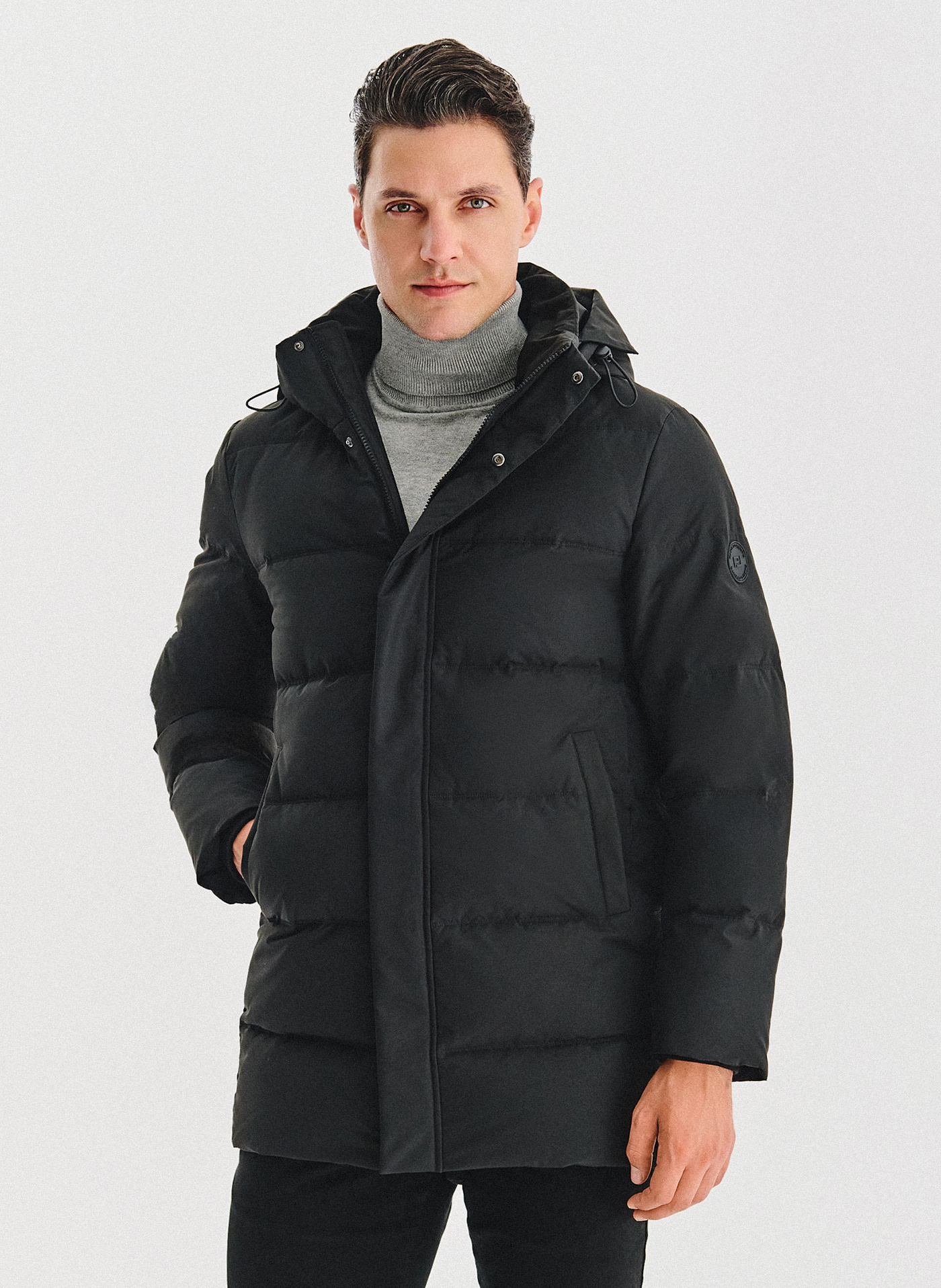 PAKO LORENTE – Czarna puchowa kurtka męska