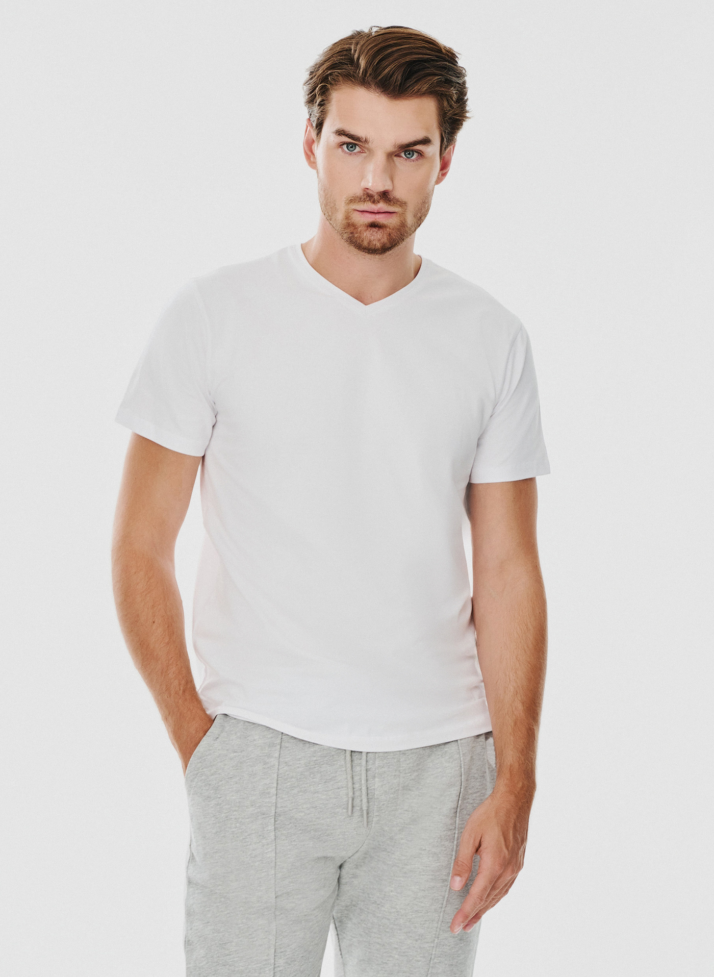 PAKO LORENTE – Biały gładki t-shirt v-neck
