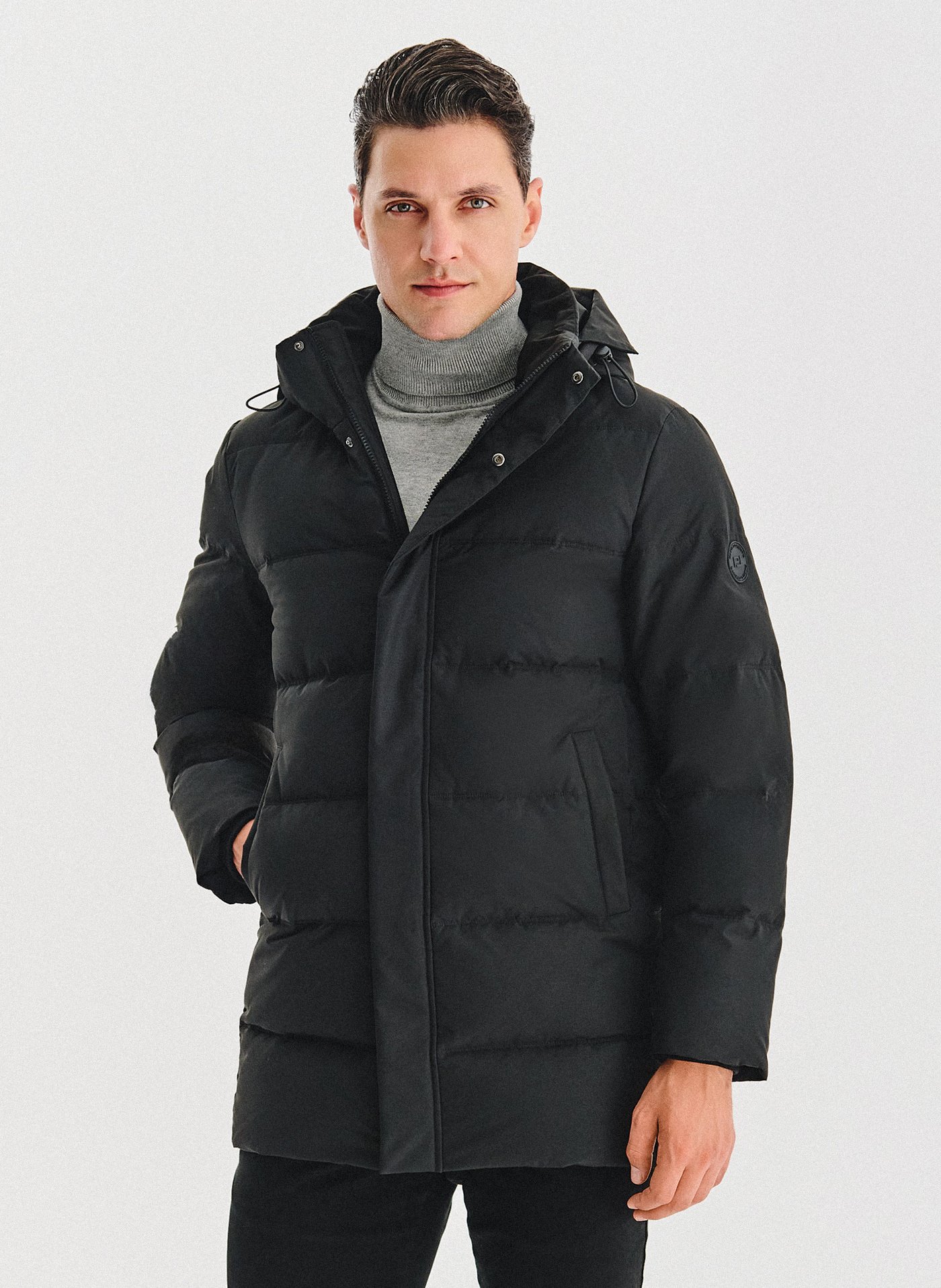 PAKO LORENTE – Czarna puchowa kurtka męska