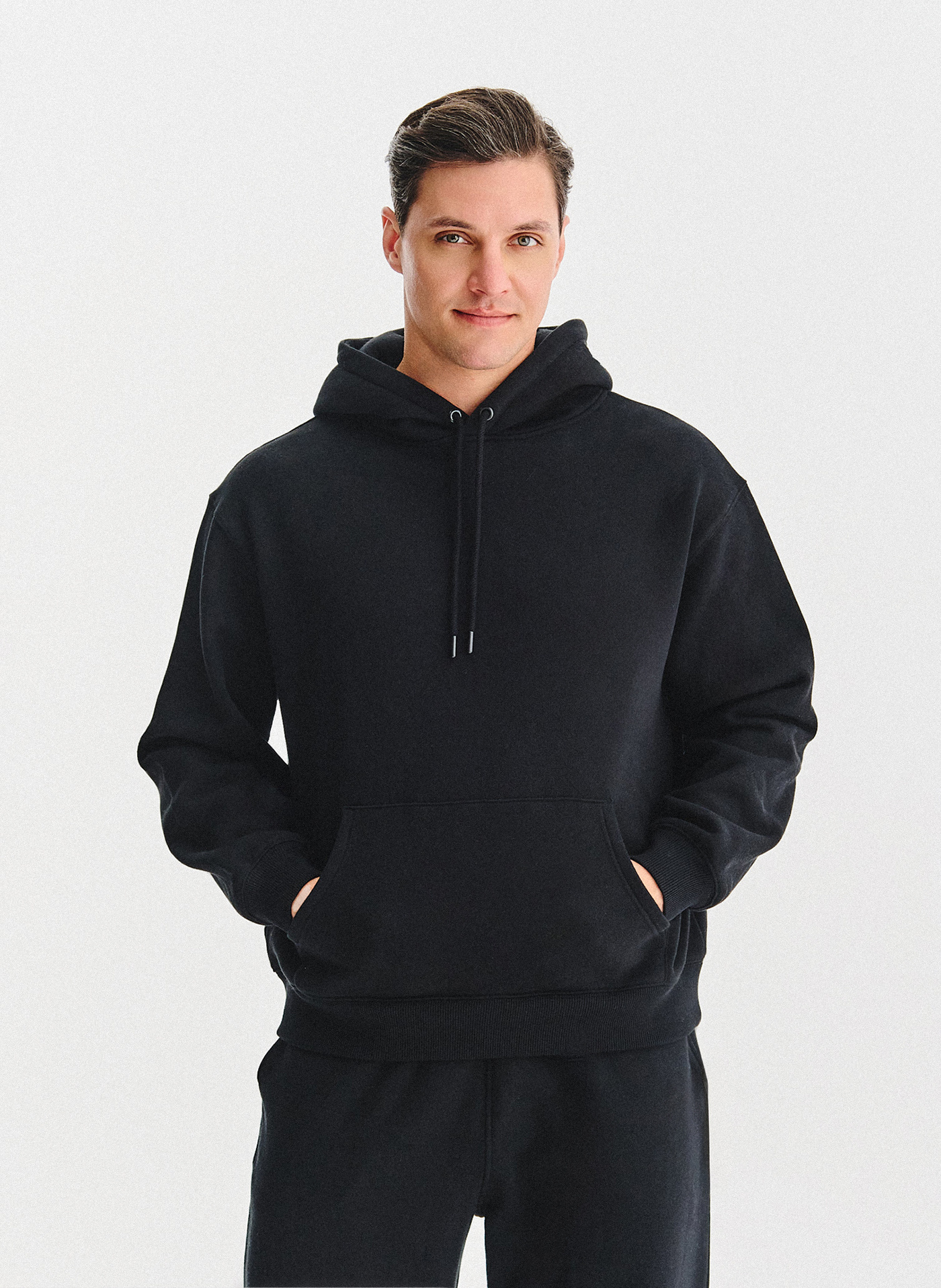 PAKO LORENTE - Czarna bluza dresowa z kapturem