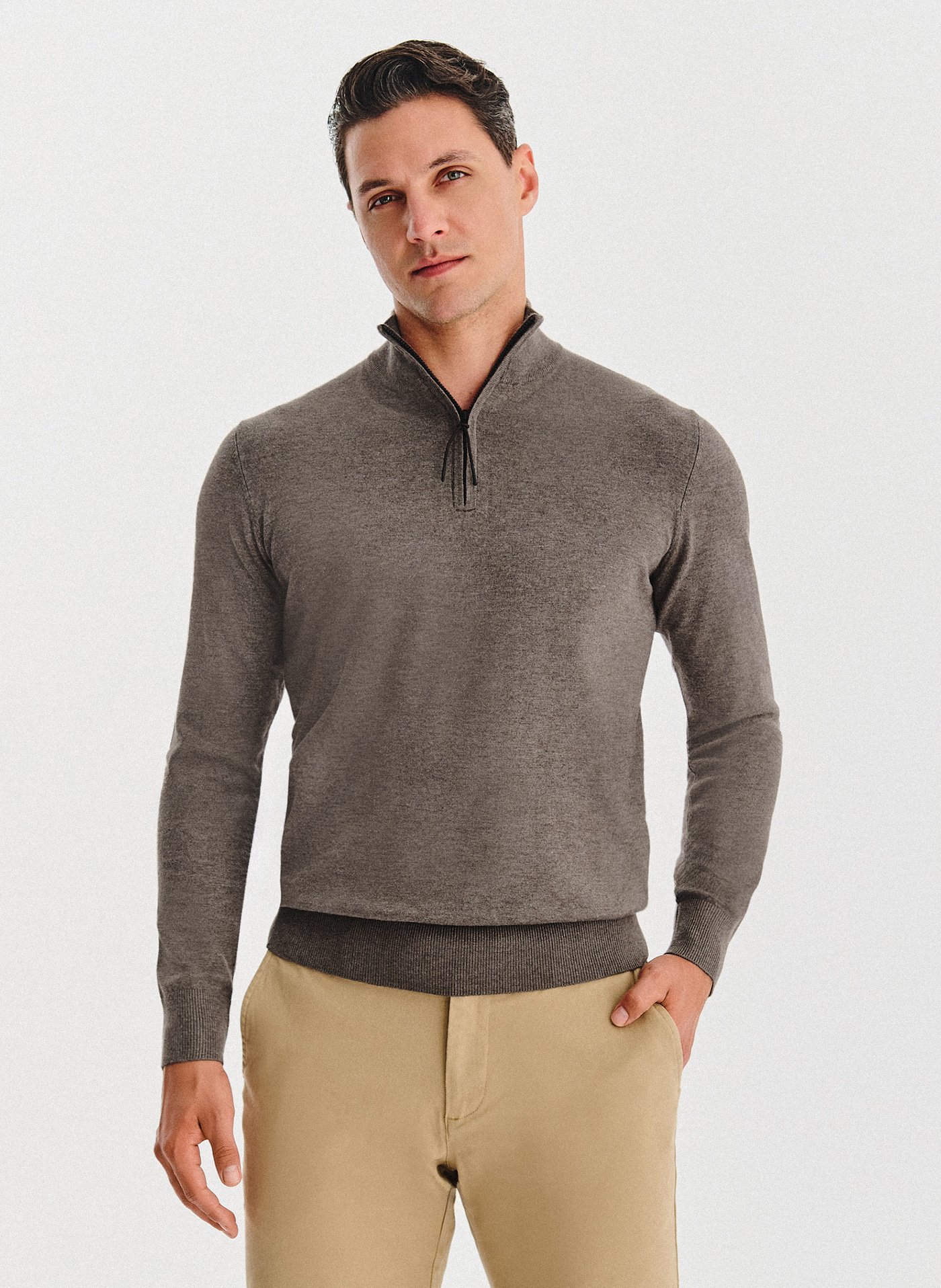 PAKO LORENTE – Brązowy sweter z rozpinaną stójką