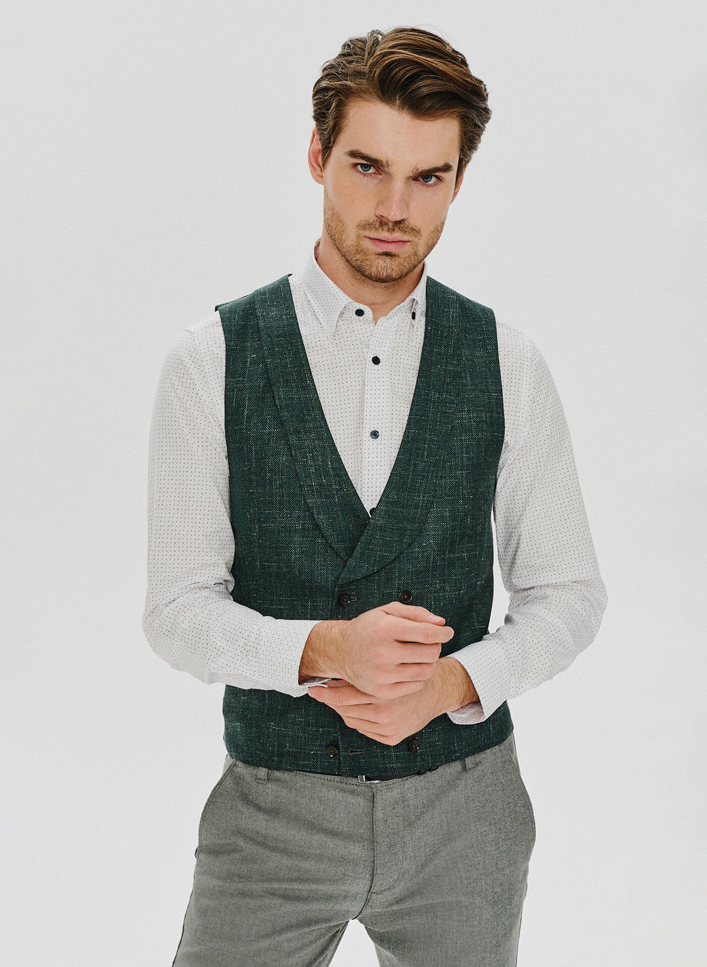 PAKO LORENTE – Zielona dwurzędowa kamizelka męska