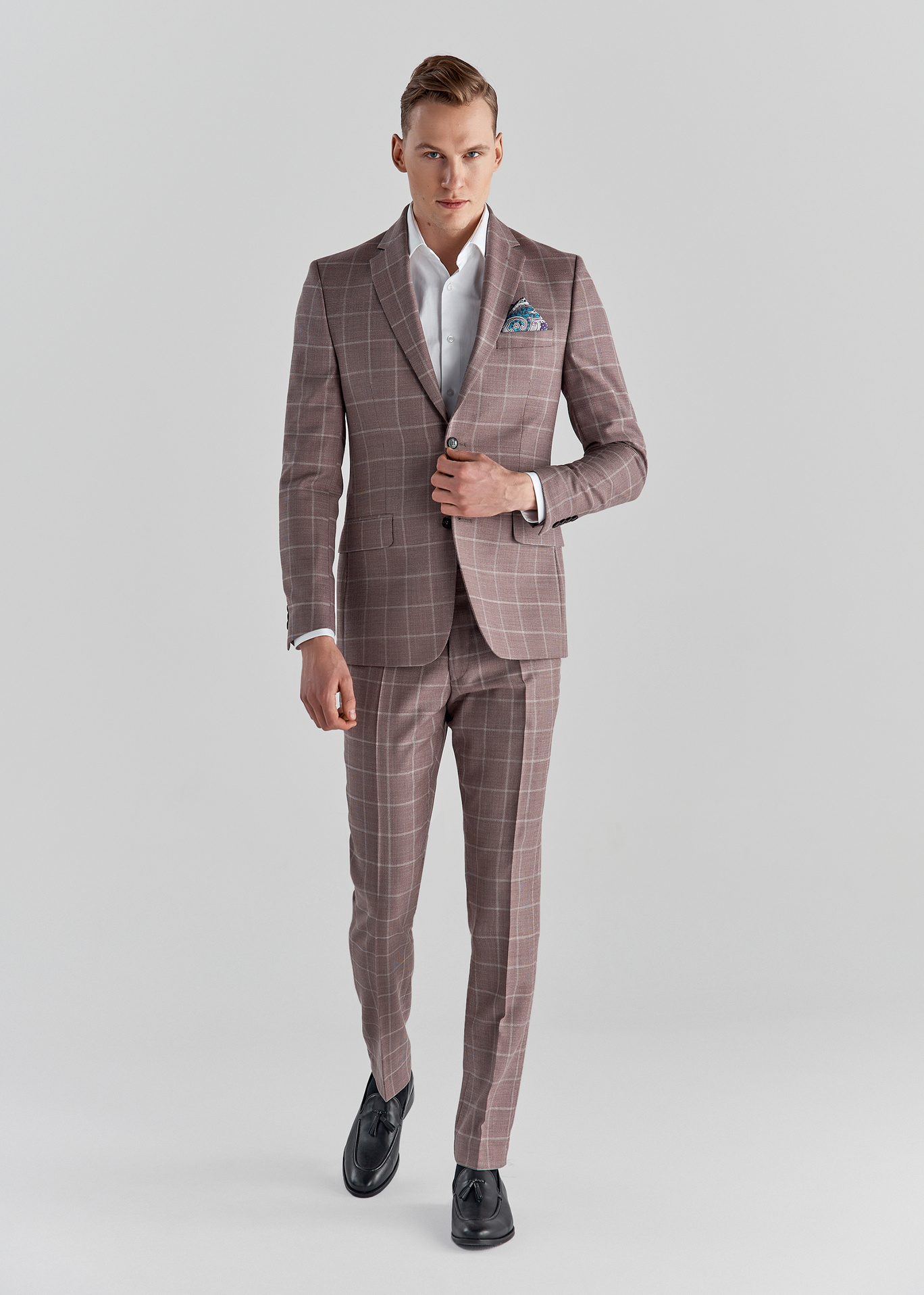 PAKO LORENTE – Różowe spodnie garniturowe P22SP-6G-019-W-S