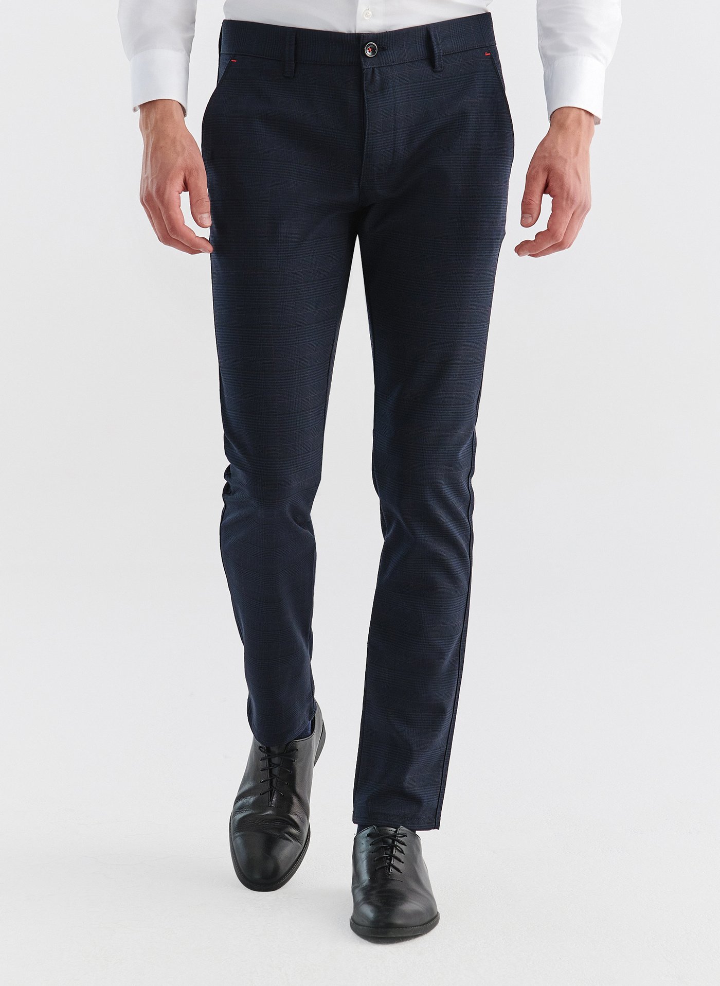 PAKO LORENTE – Granatowe spodnie męskie NIMA w subtelną kratę P000B-WX-214-G
