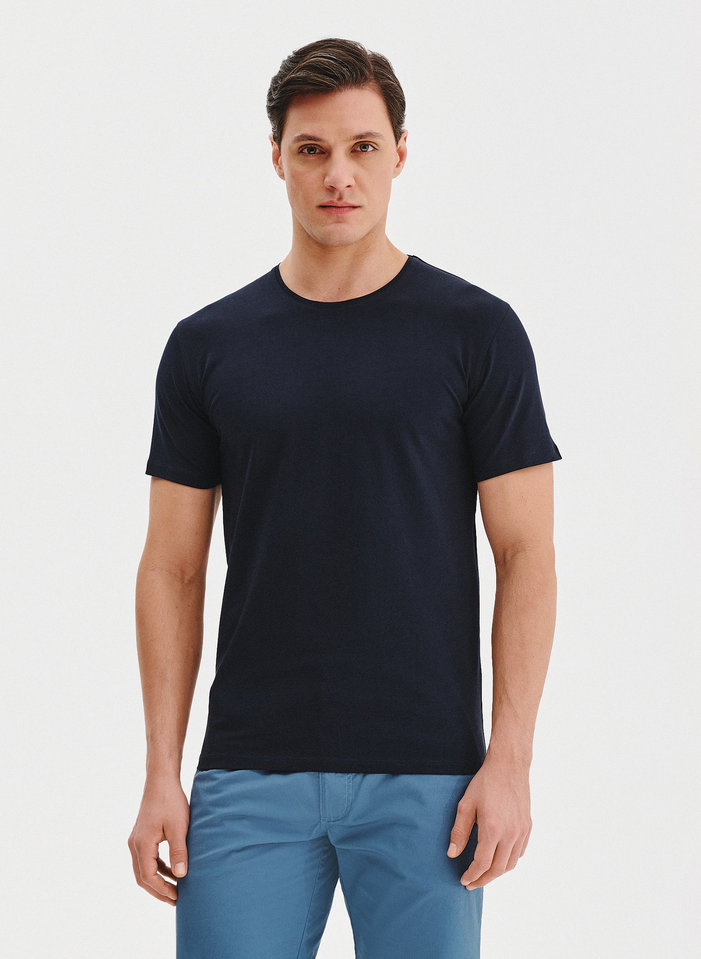 PAKO LORENTE – Granatowy gładki t-shirt męski