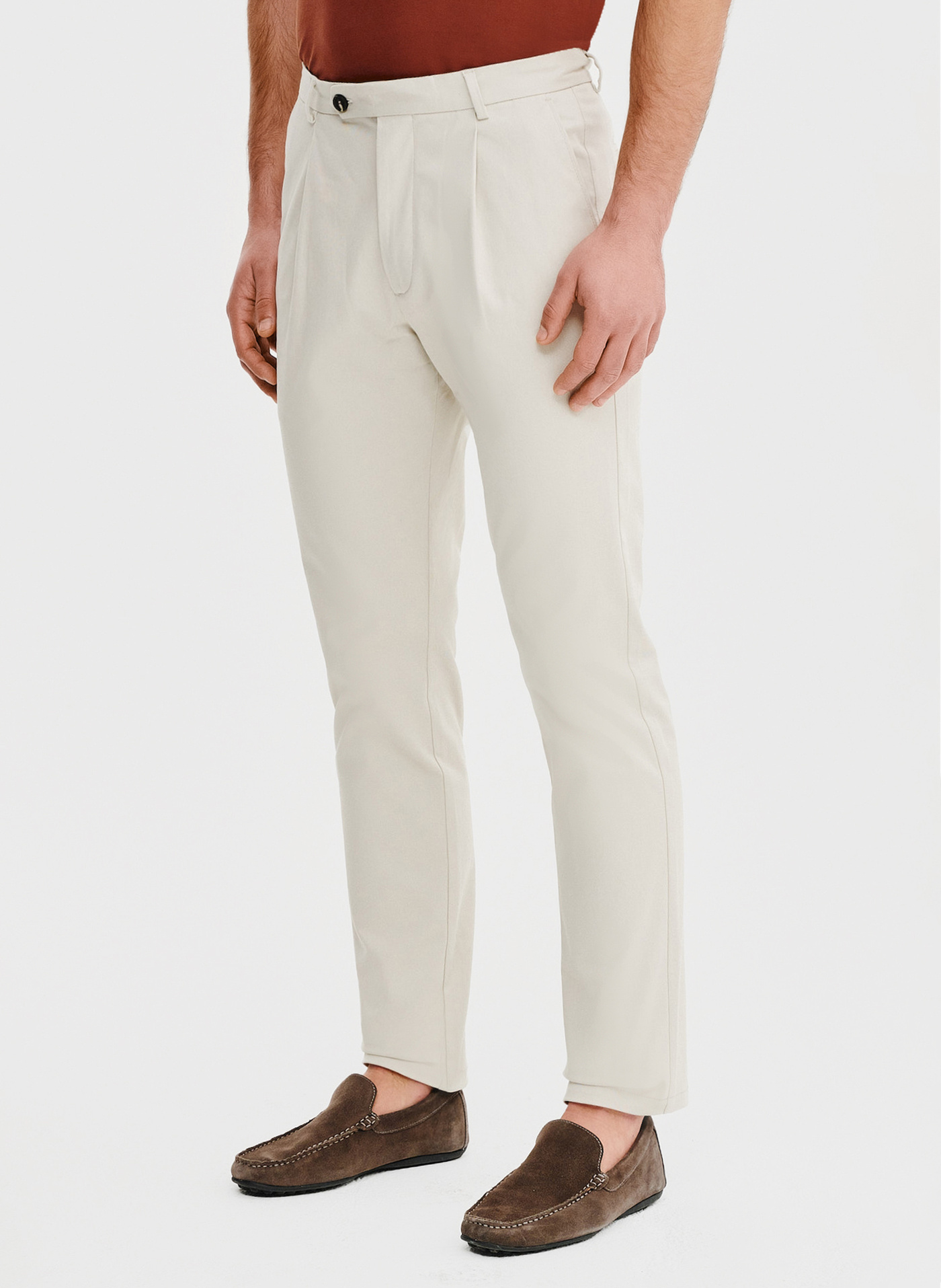 PAKO LORENTE - Beżowe spodnie z zaszewkami