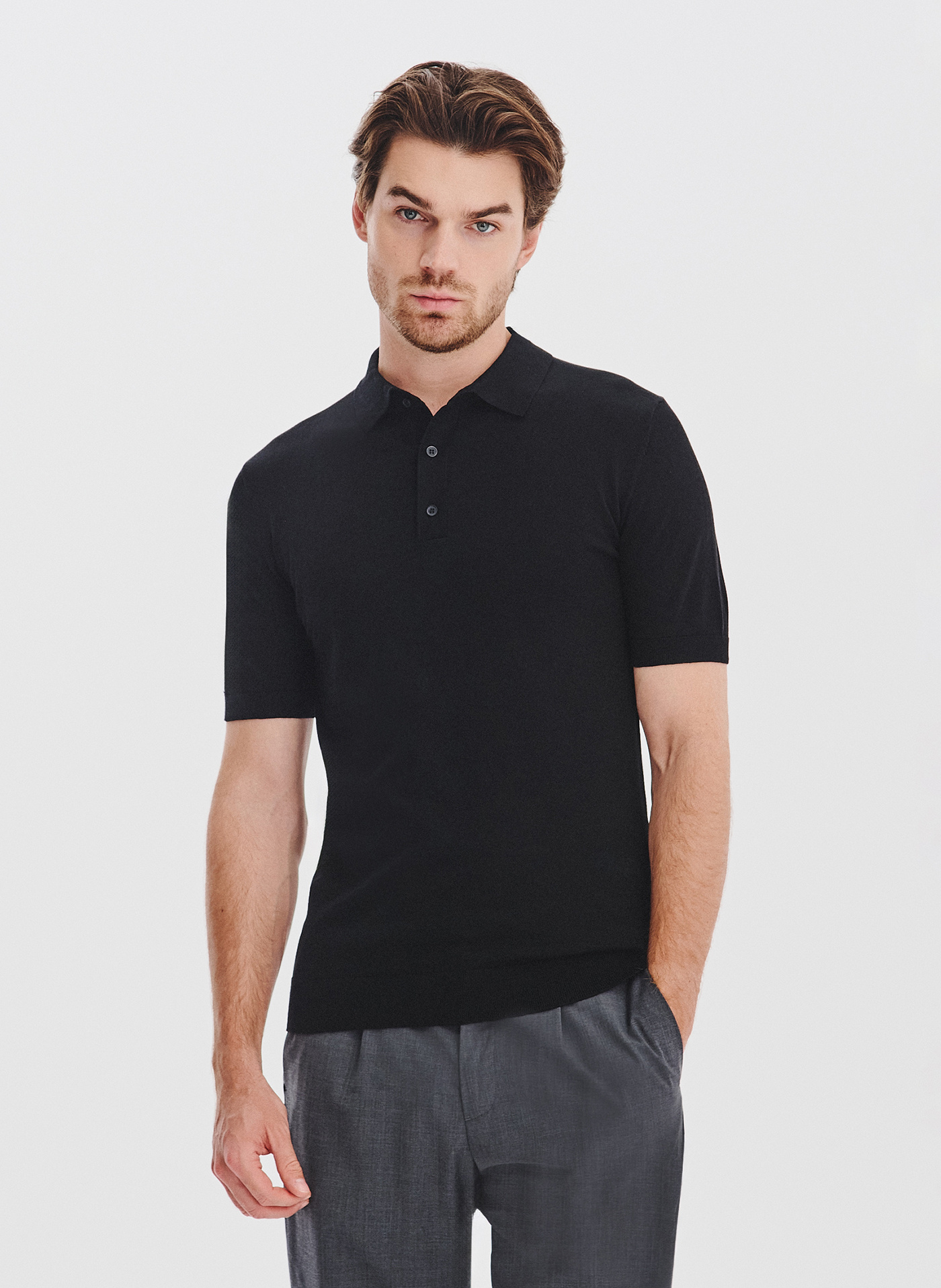 PAKO LORENTE - Czarny swetrowy t-shirt polo
