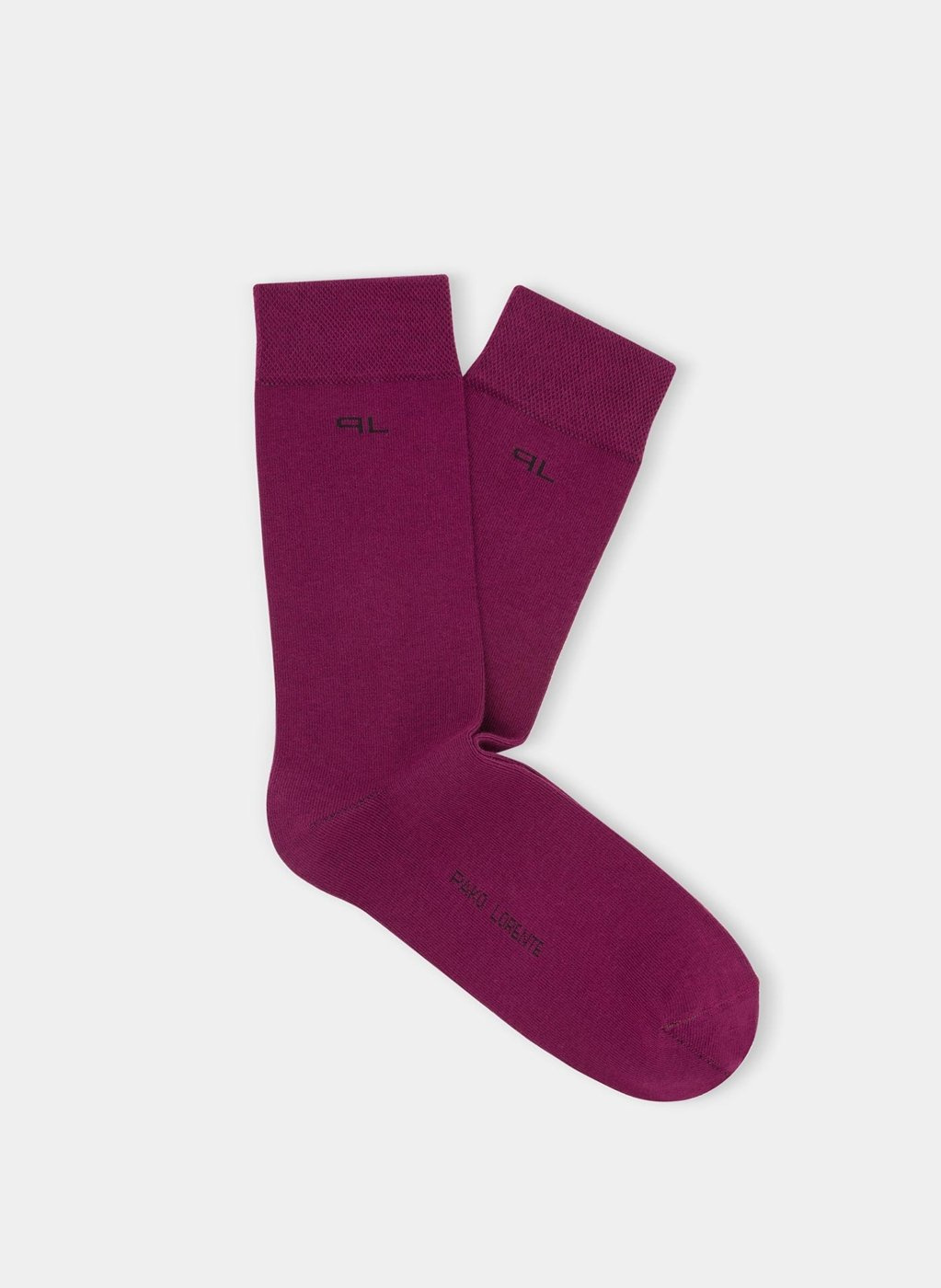 Gładkie bordowe skarpetki męskie z subtelnym logo P000B-SX-060-D